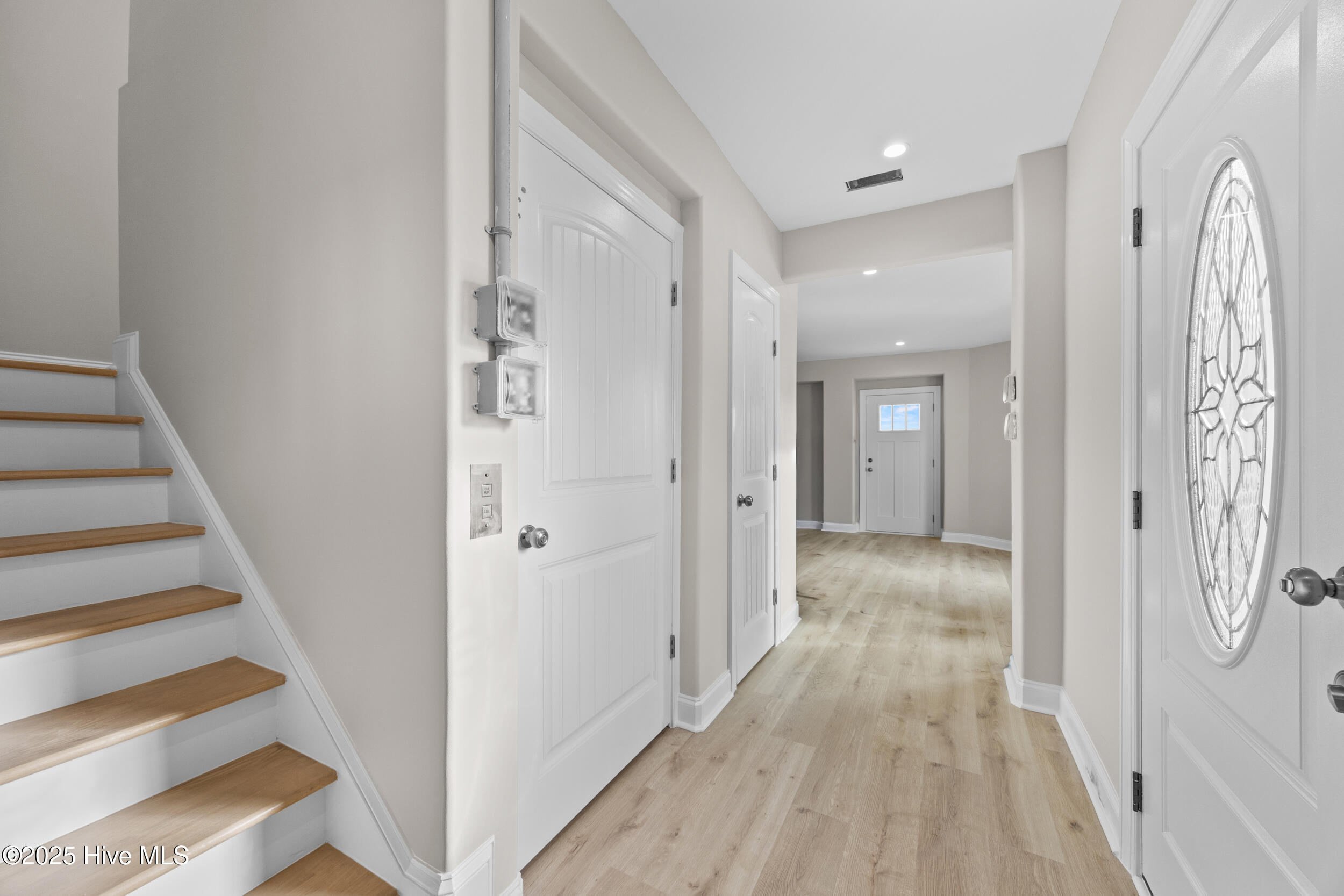 705 New River Inlet Road, North Topsail Beach, NC 28460 – photo 21: 21_hallway