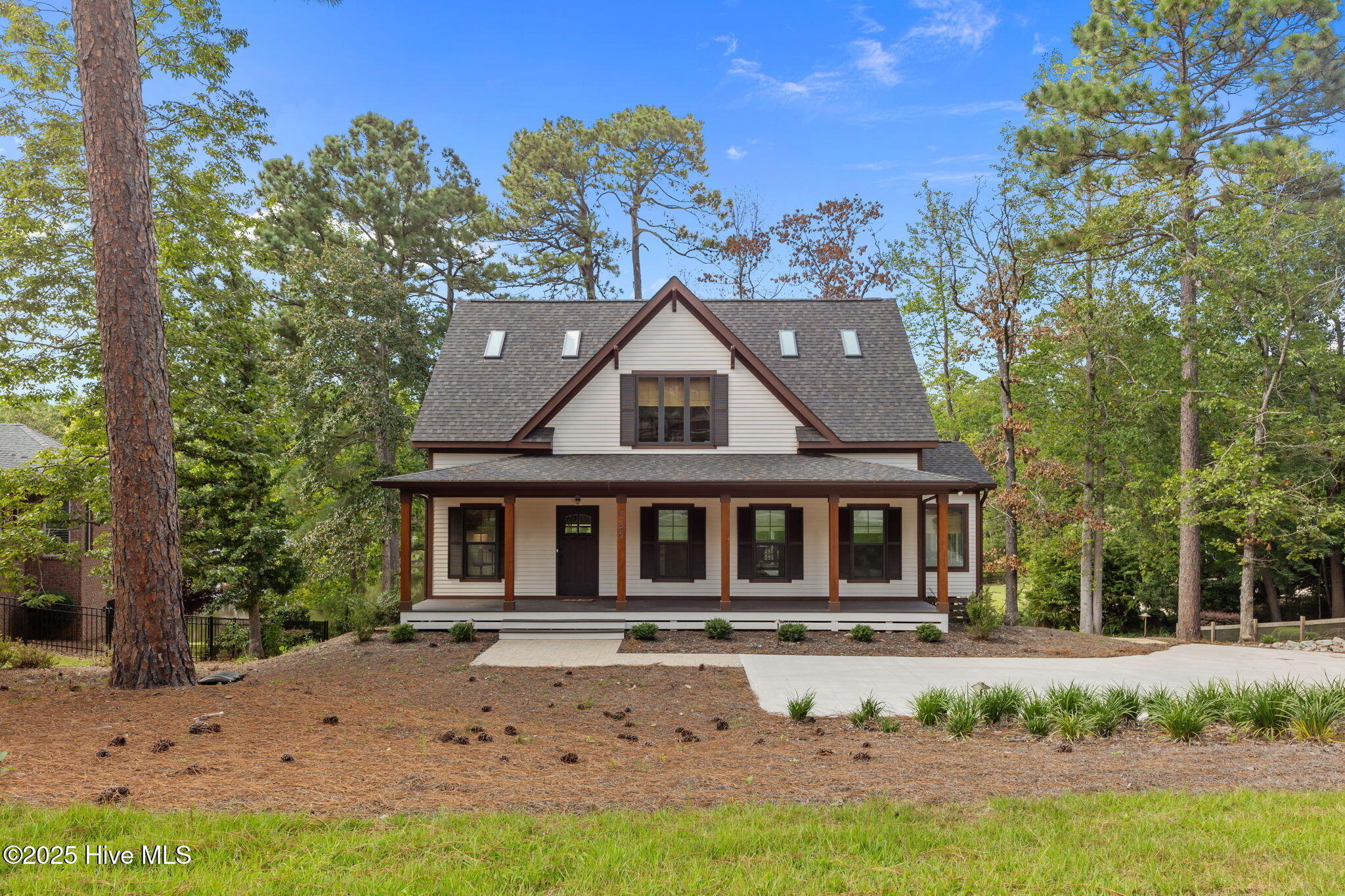Homes for sale in Pinehurst, NC | 135 Lake Forest Dr Sw, Pinehurst, NC 28374 | MLS# 100527827
