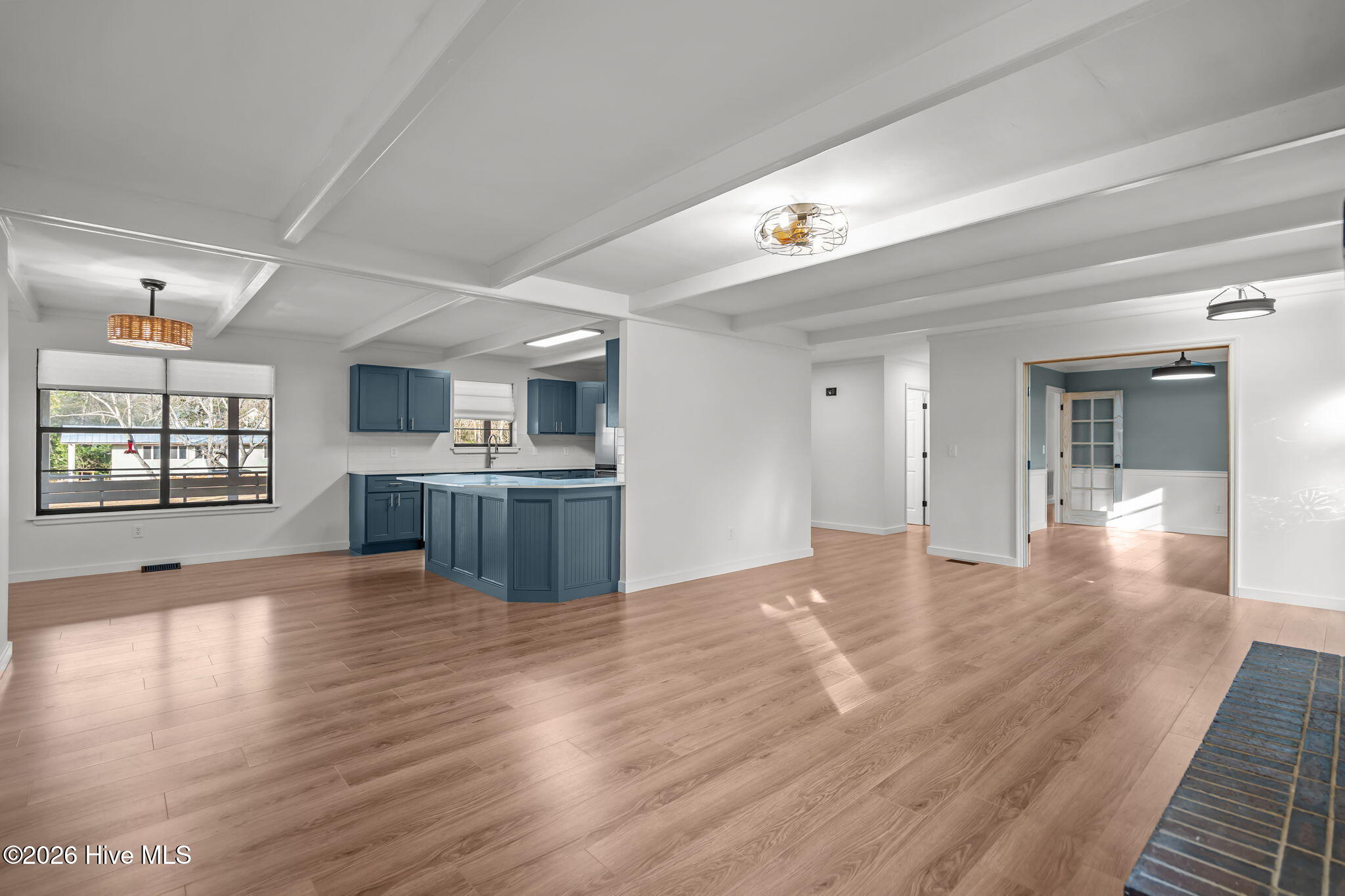 100541666 | Photo 18