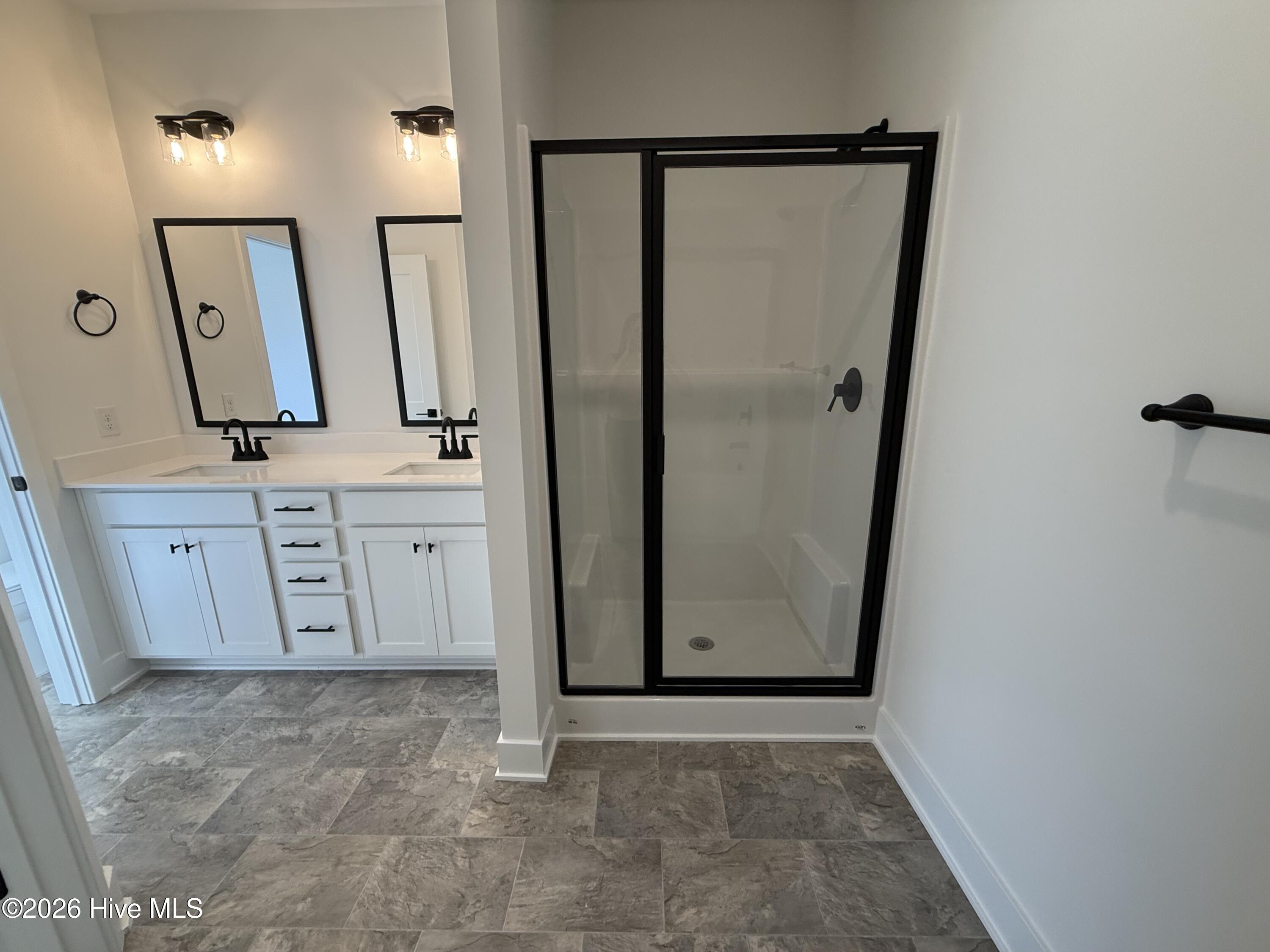 100546686 | Photo 52