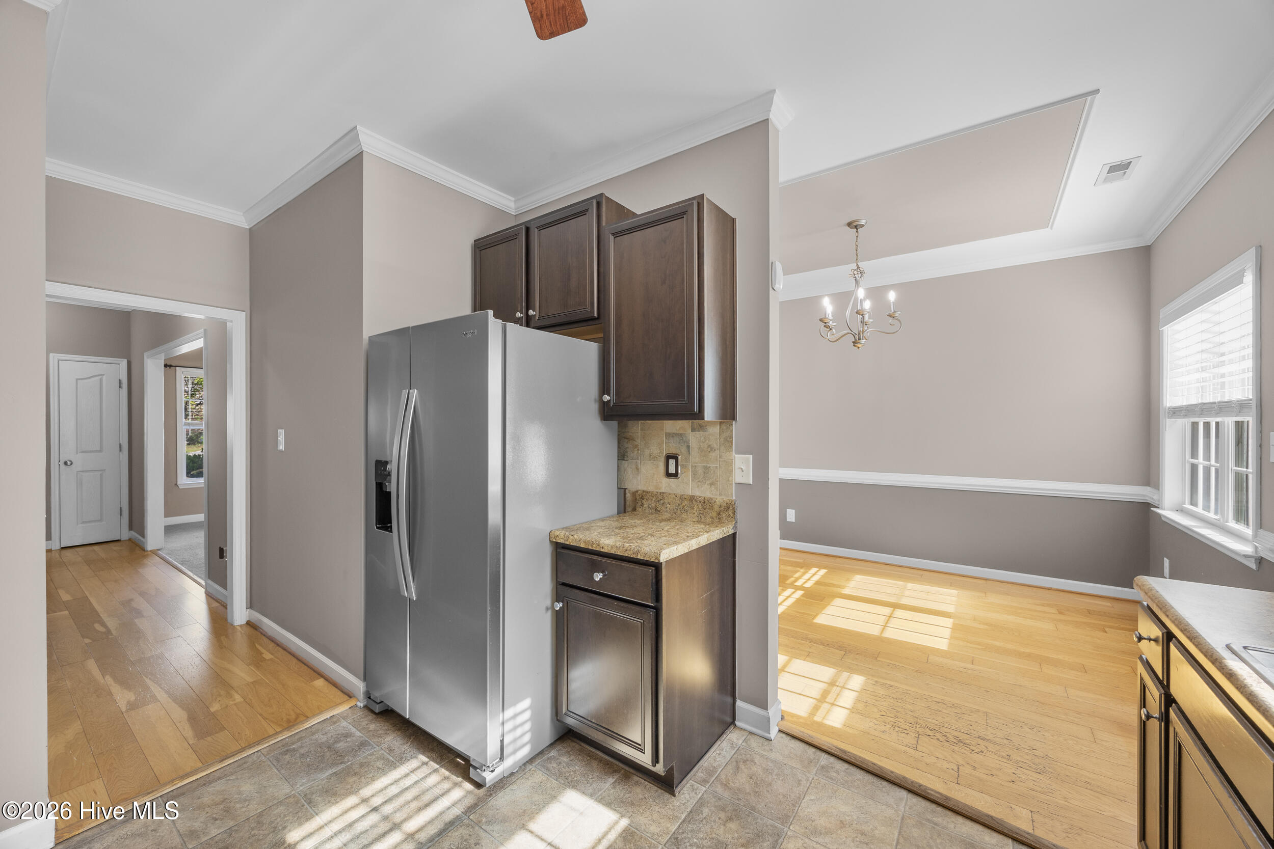 211 Wedgefield Circle,Maple Hill