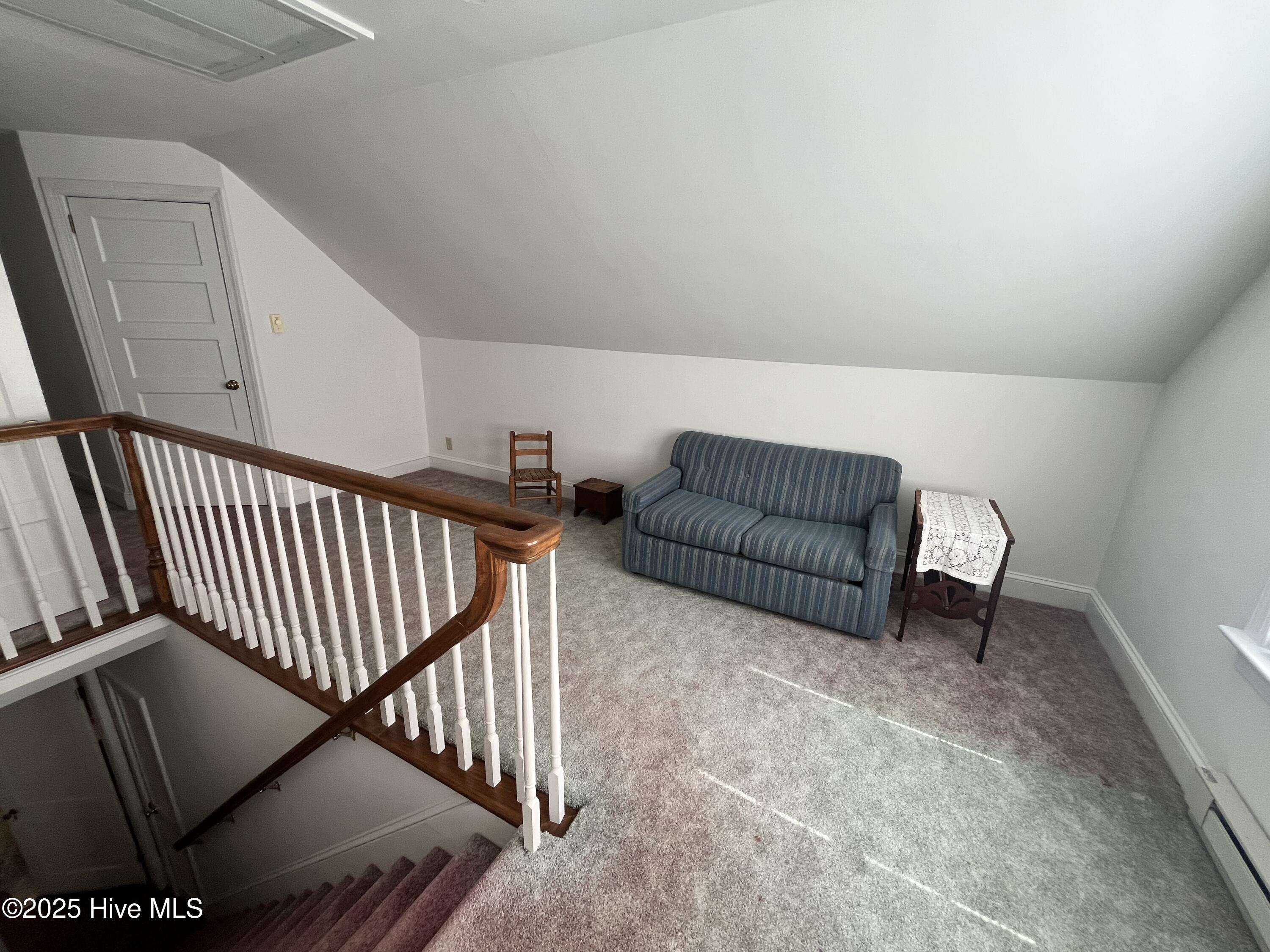 100523247 | Photo 24