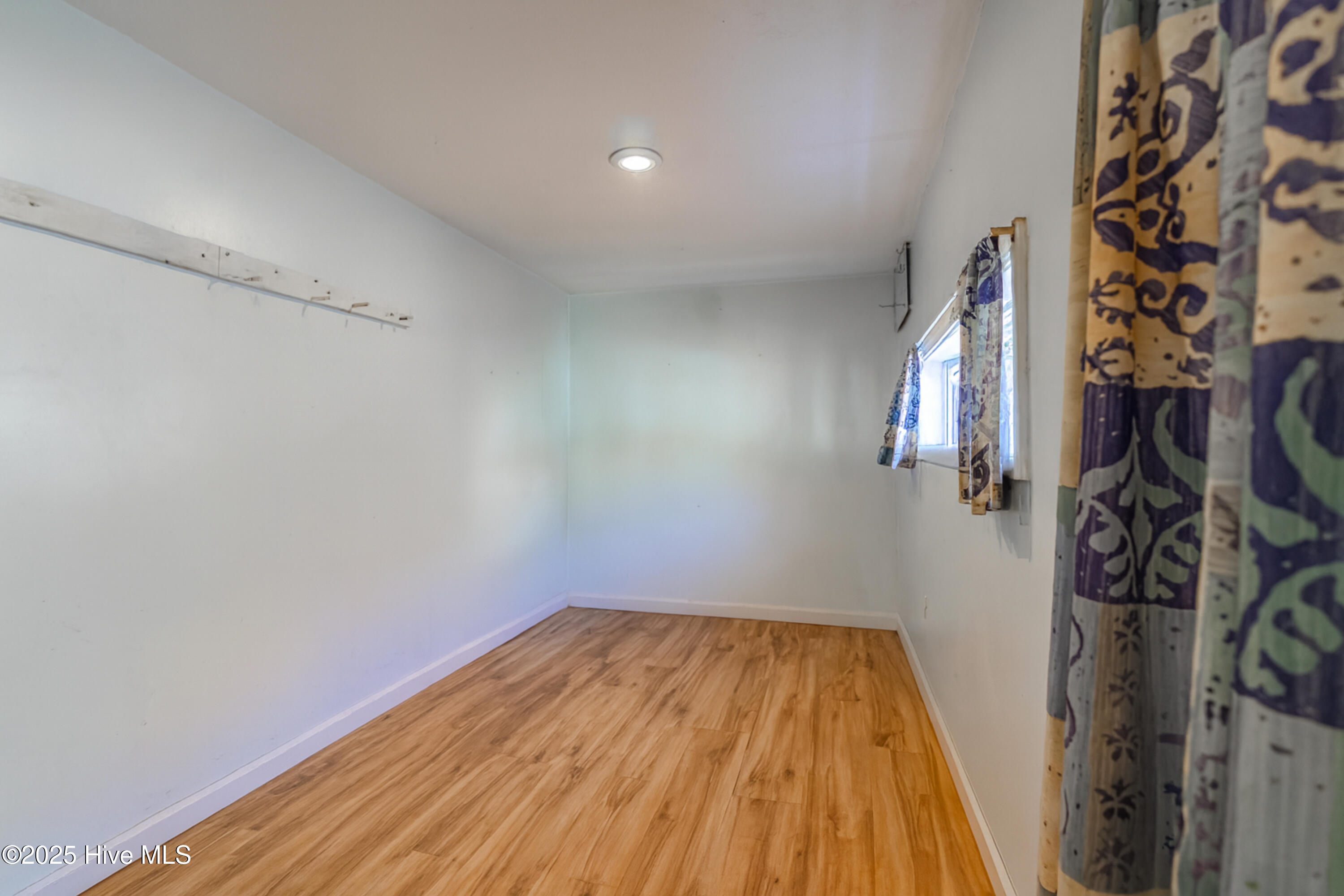 100538170 | Photo 22