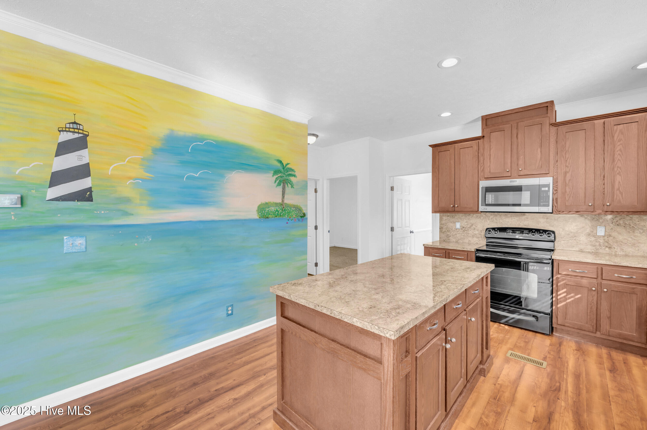 100539826 | Photo 15