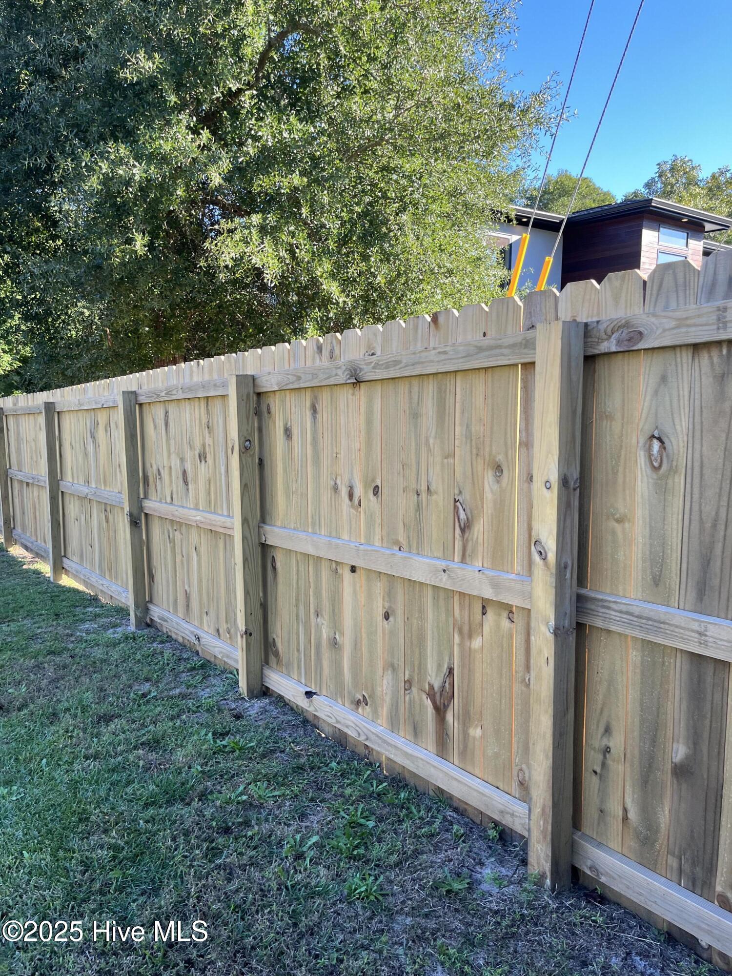 100536383 | Photo 42