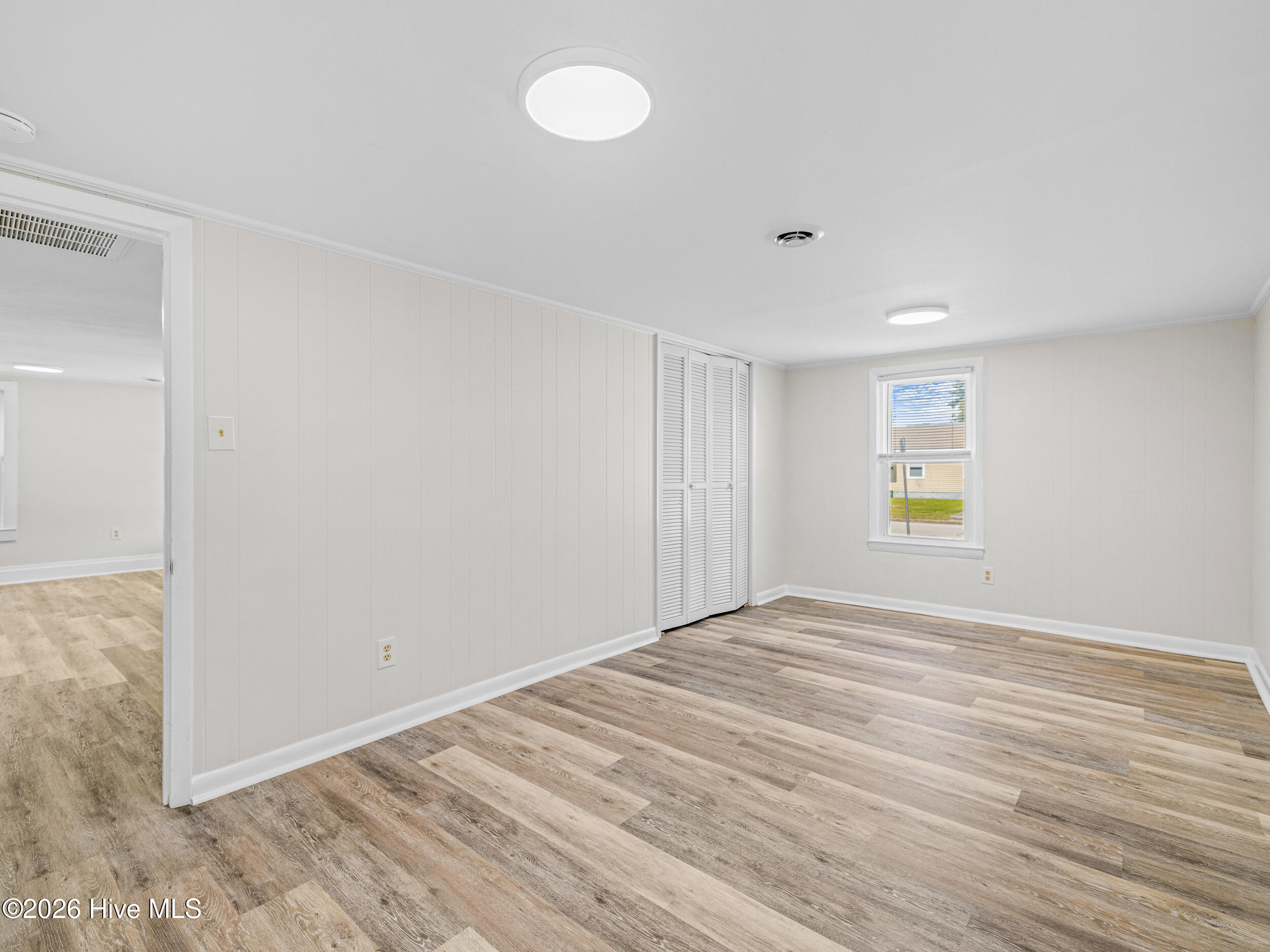 100569612 | Photo 26