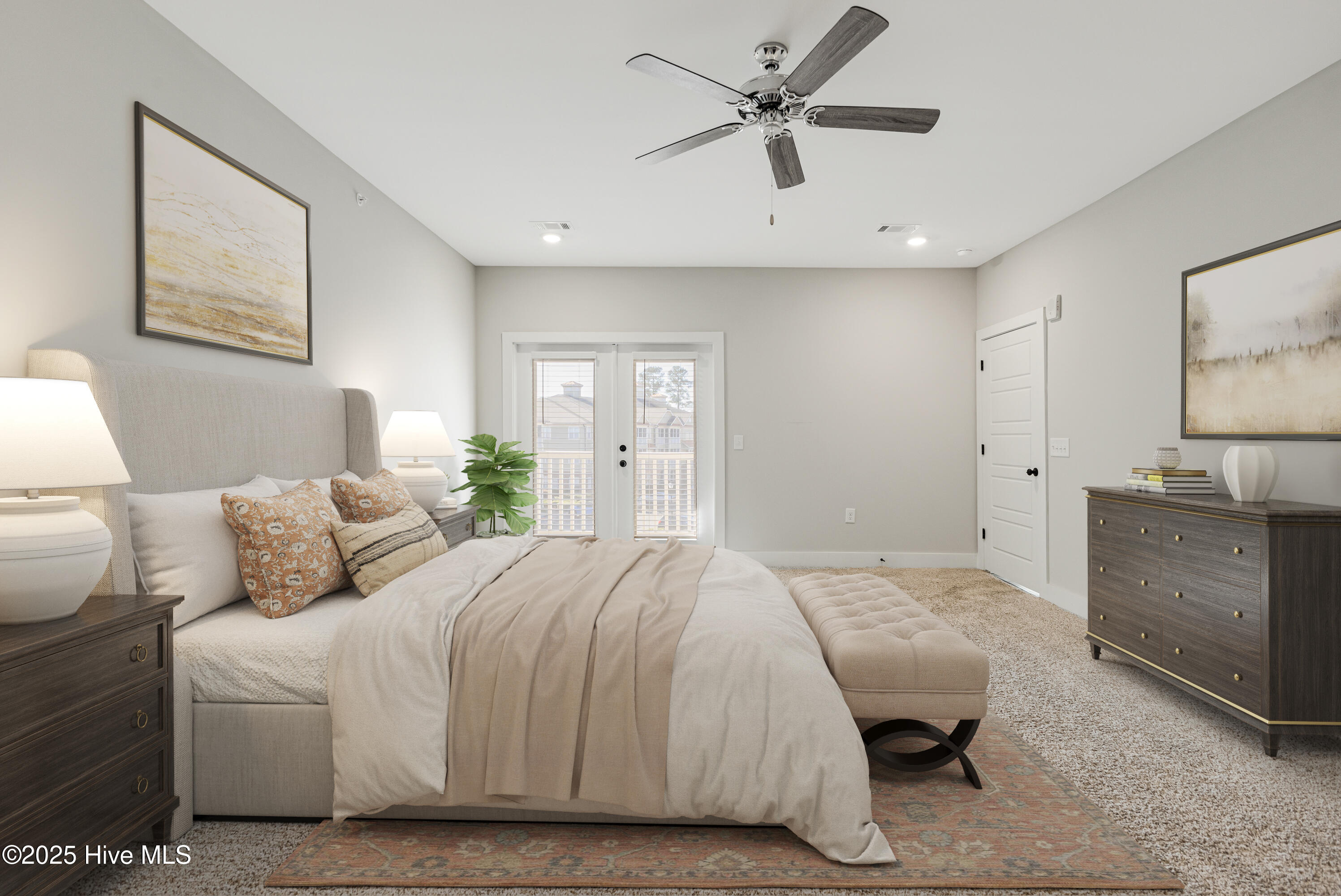 100521435 | Photo 15