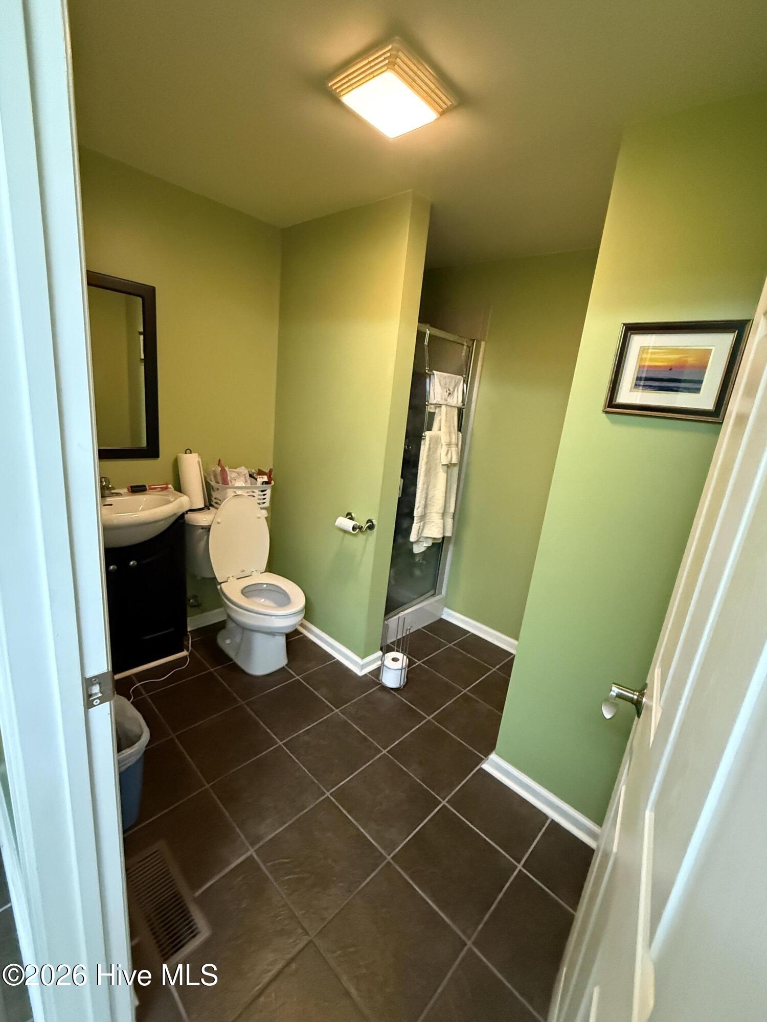 100565253 | Photo 21