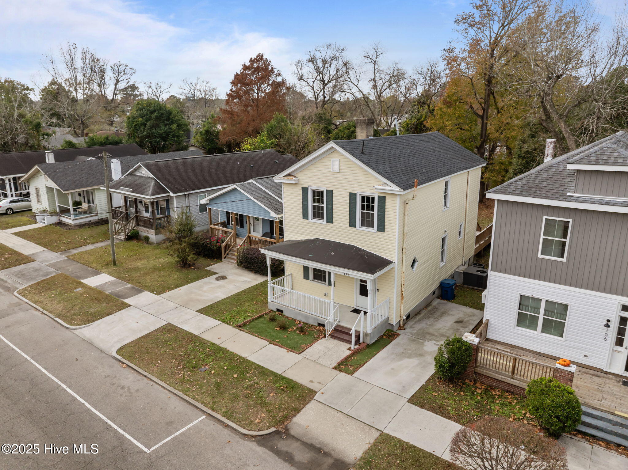 100544435 | Photo 55