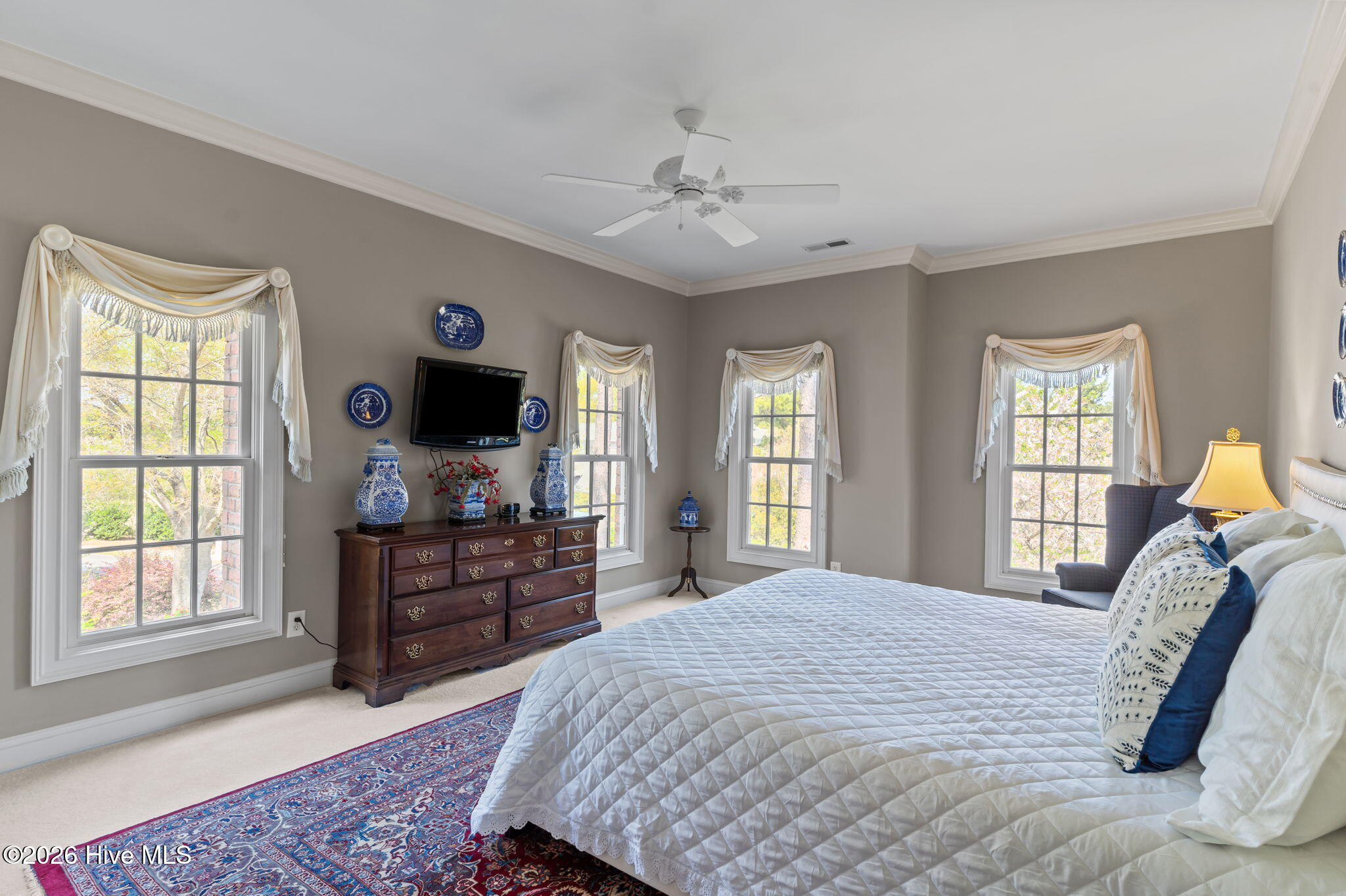 100564418 | Photo 33