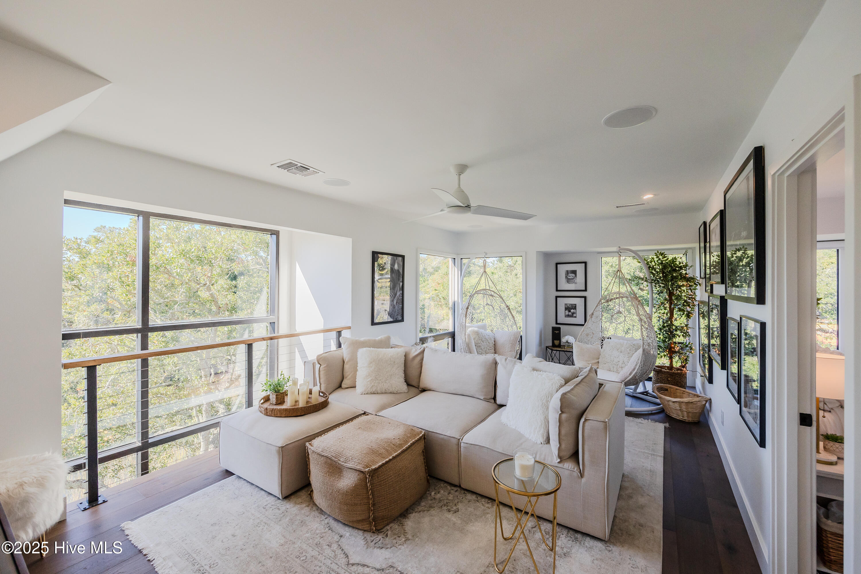 100518193 | Photo 34