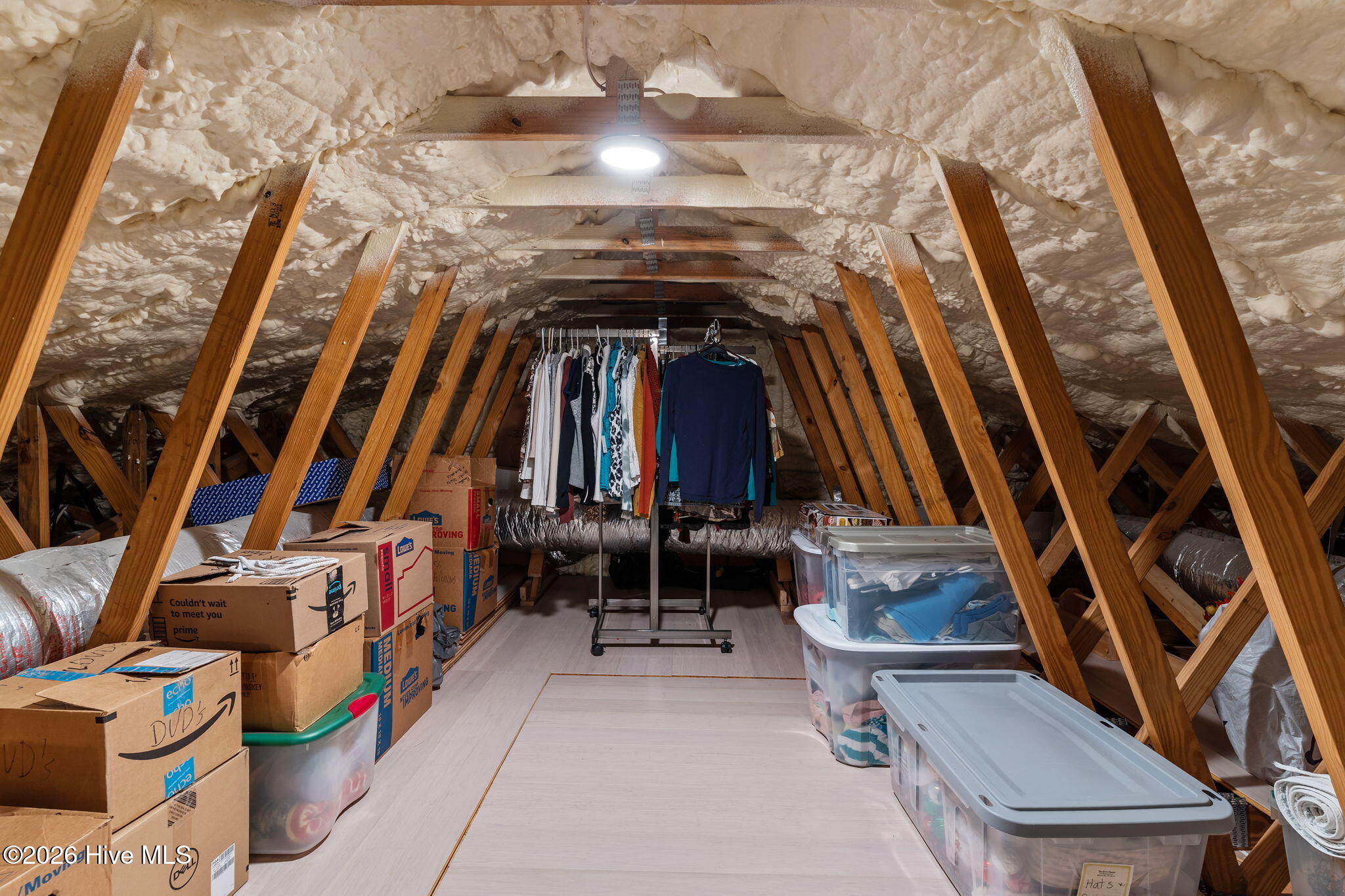 100549161 | Photo 60