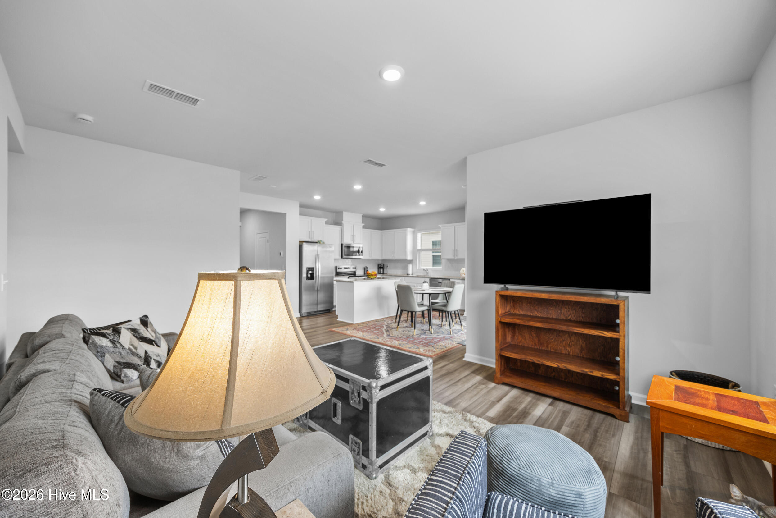 100566801 | Photo 12