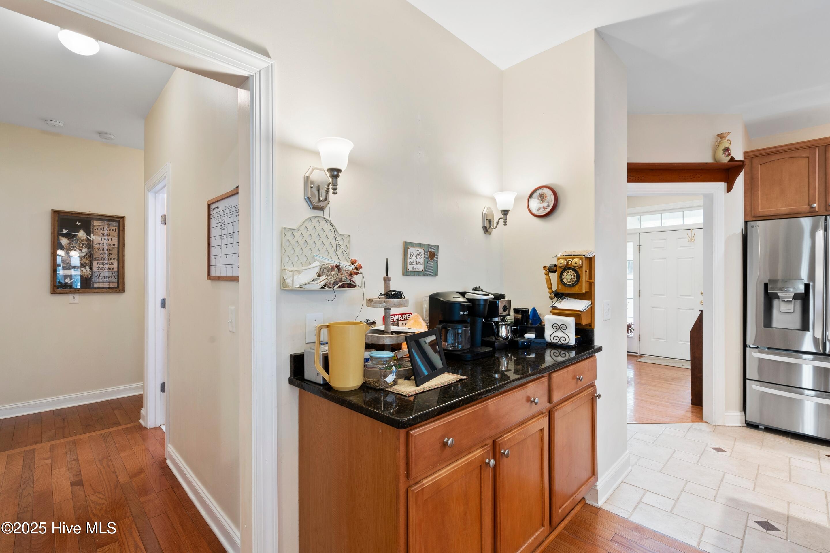 100522609 | Photo 23