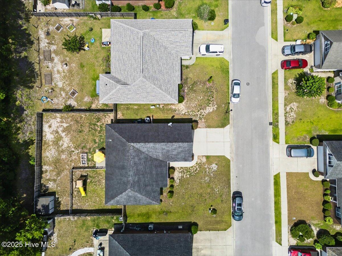 100516834 | Photo 43