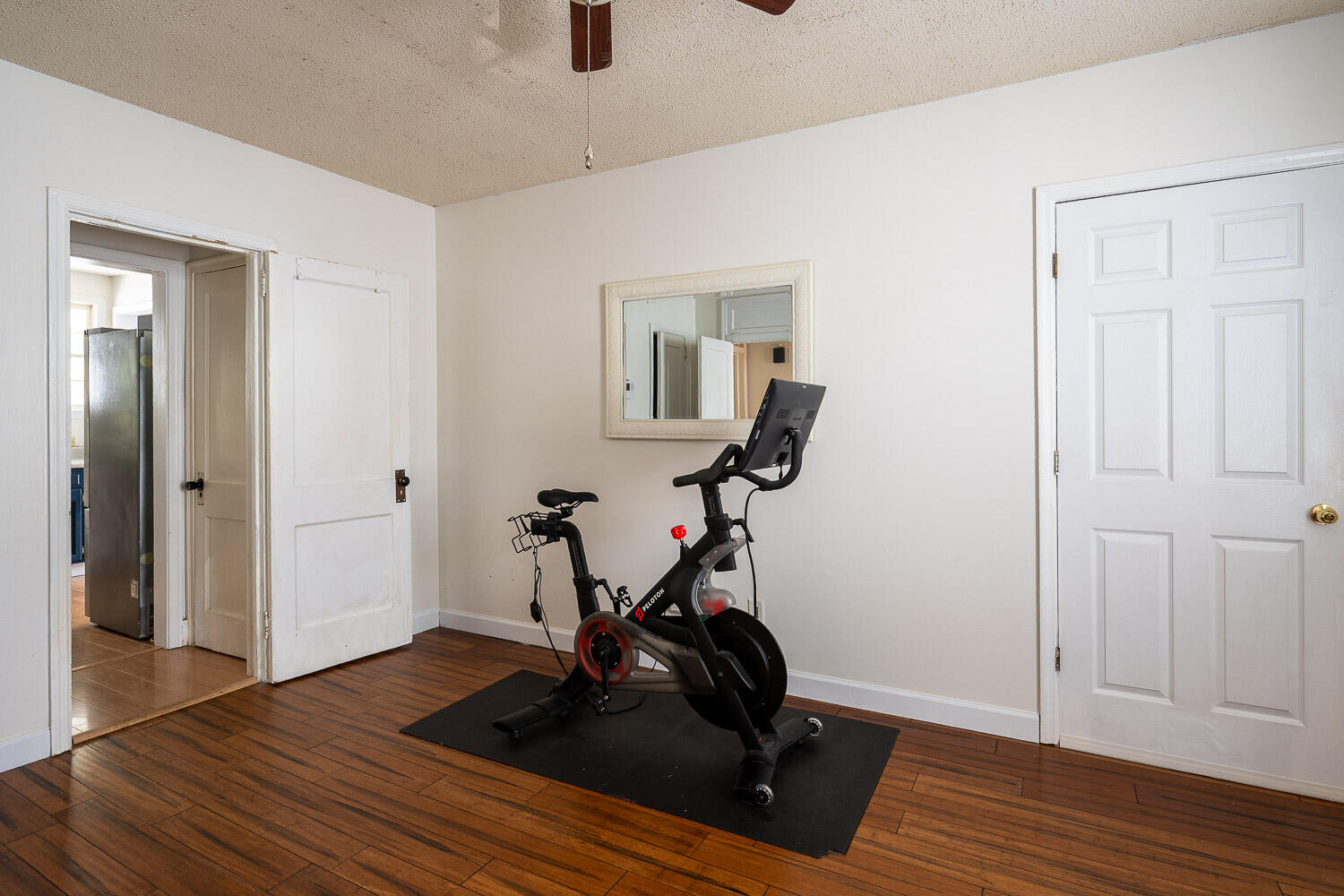 1752 Kissingbower-MLS-21
