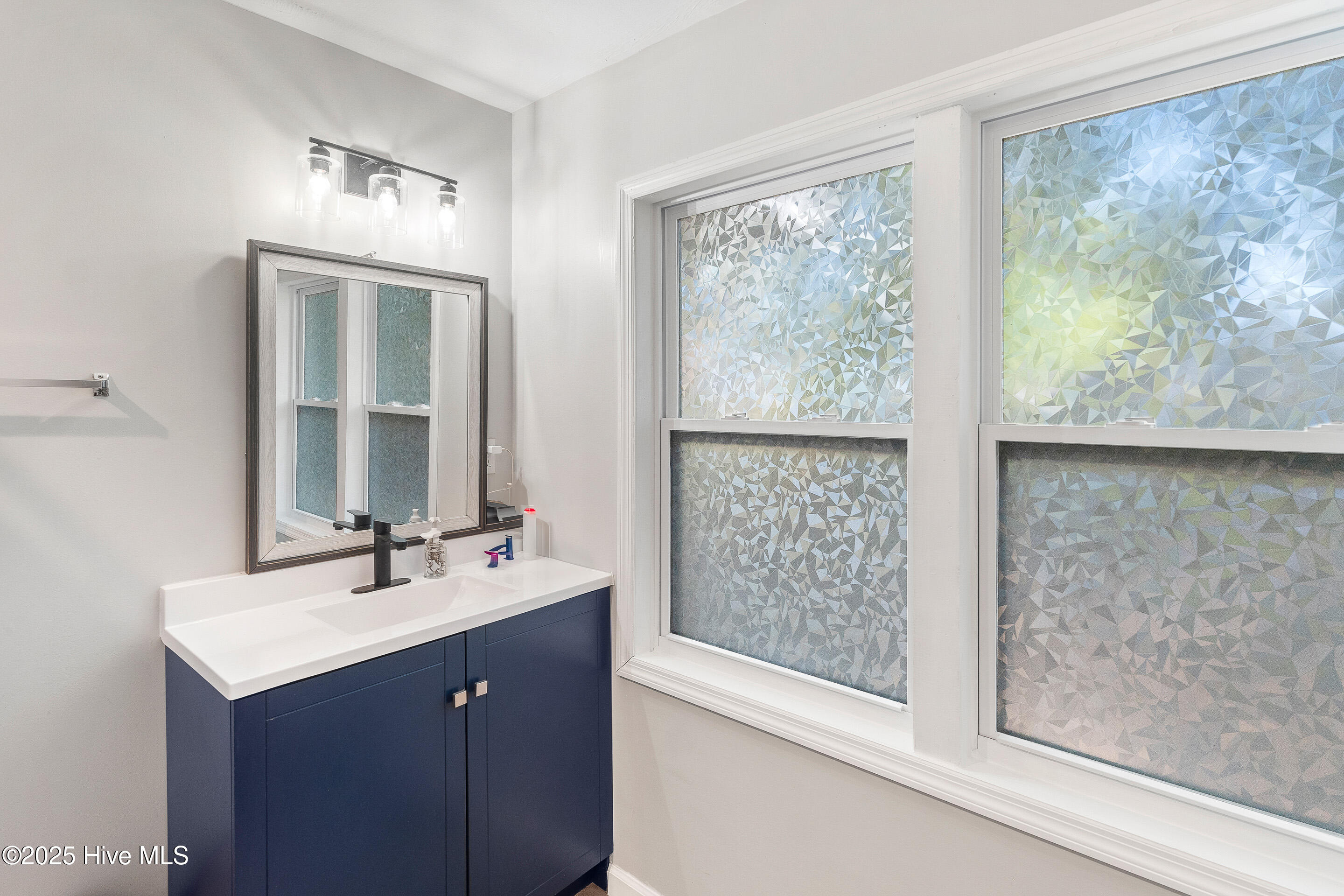 100501533 | Photo 15