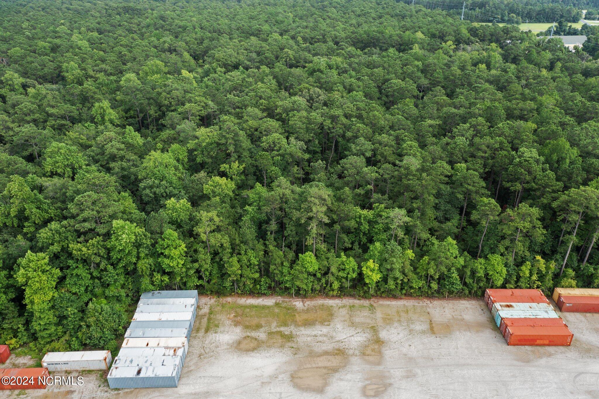 100405528 | Photo 23