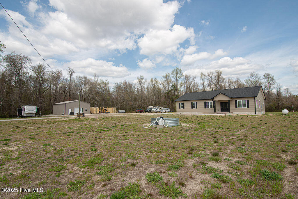 1560 White Oak River Road,Maysville