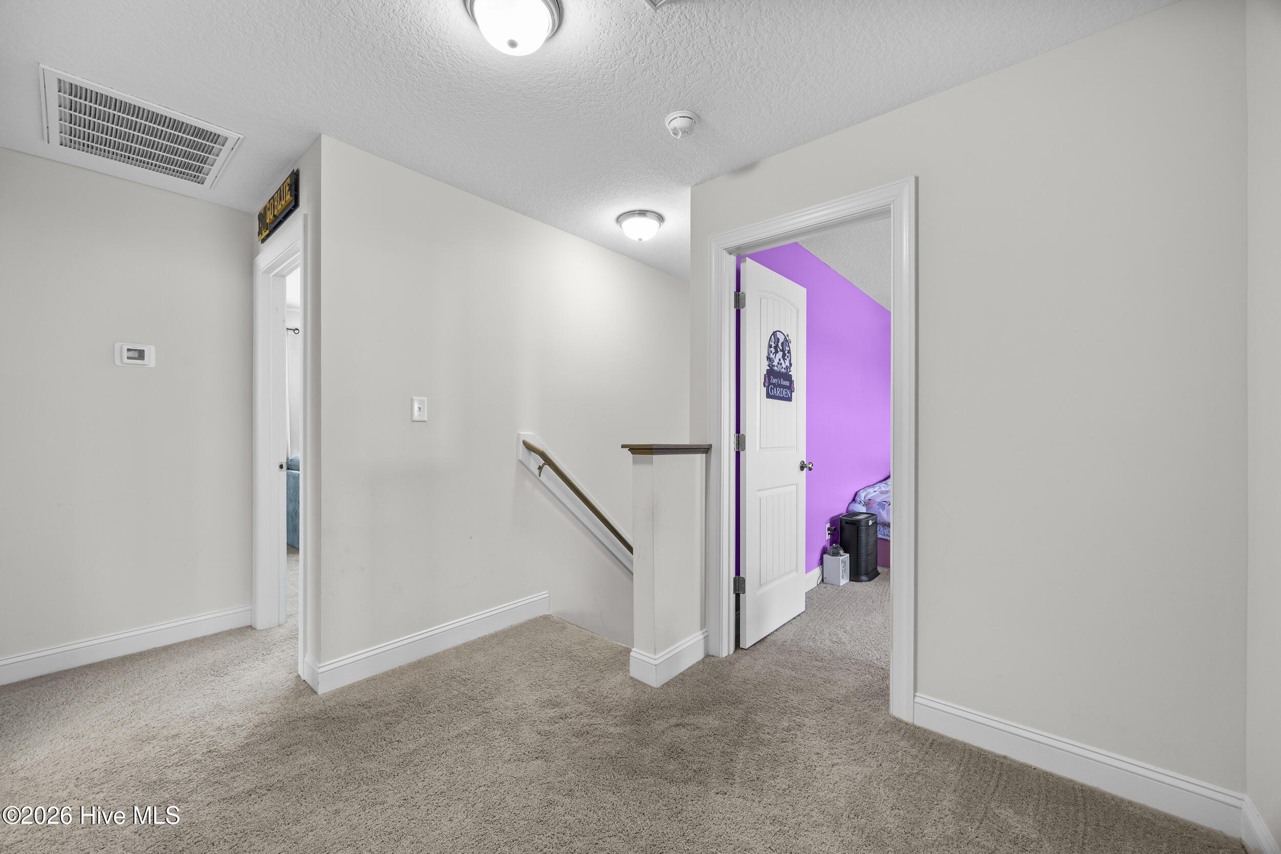 100555729 | Photo 24