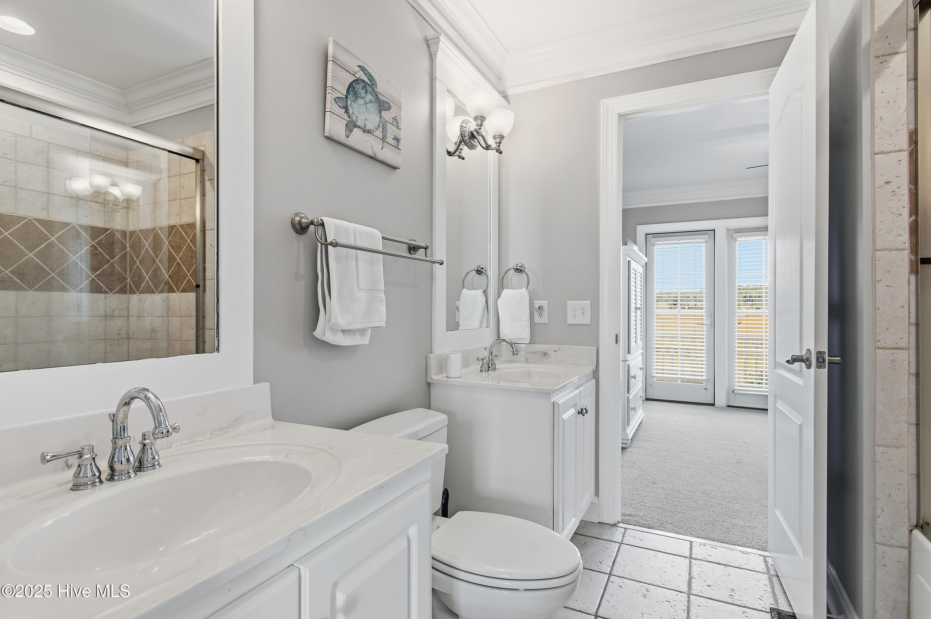 100541969 | Photo 43