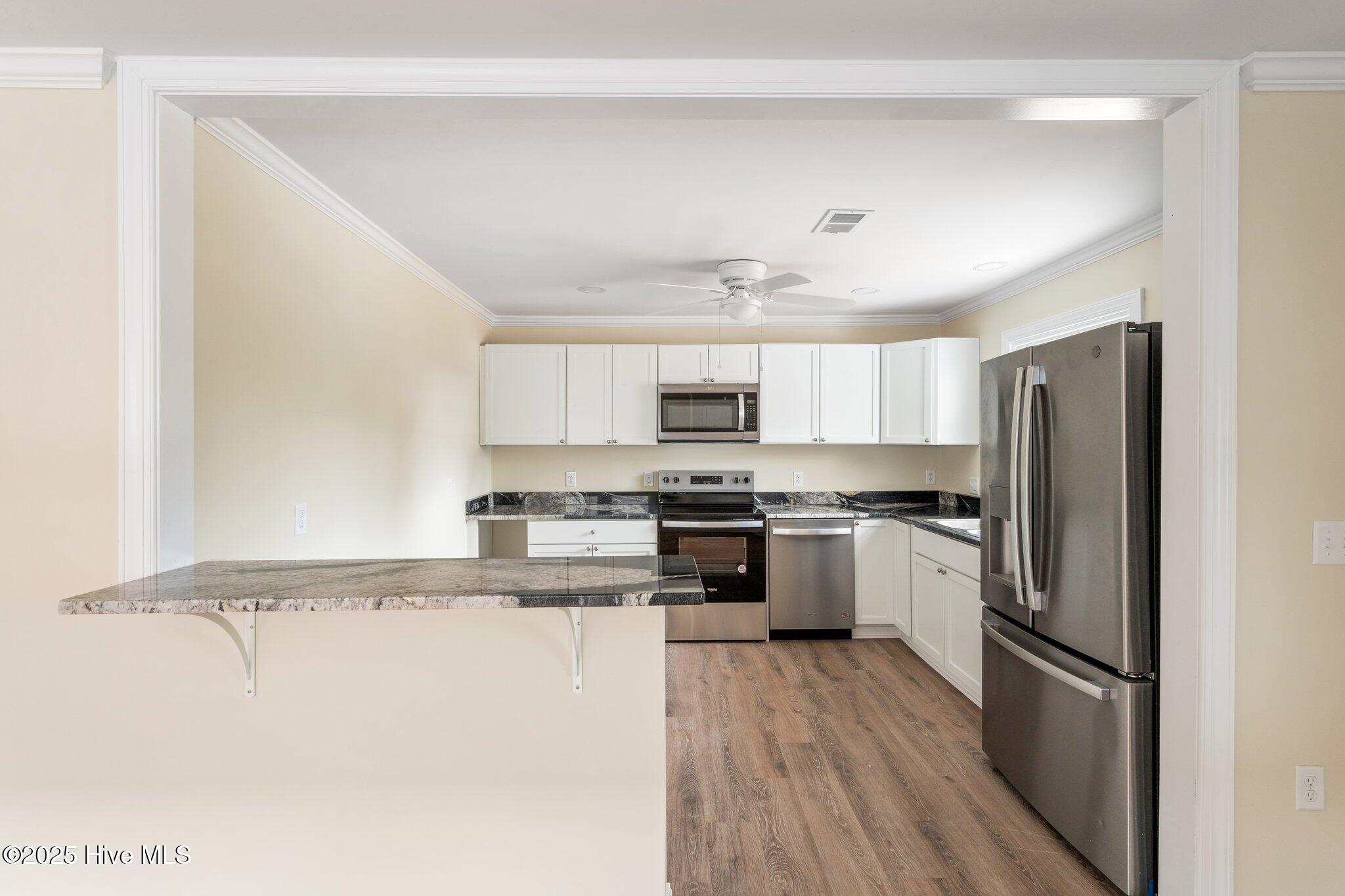 100531691 | Photo 10