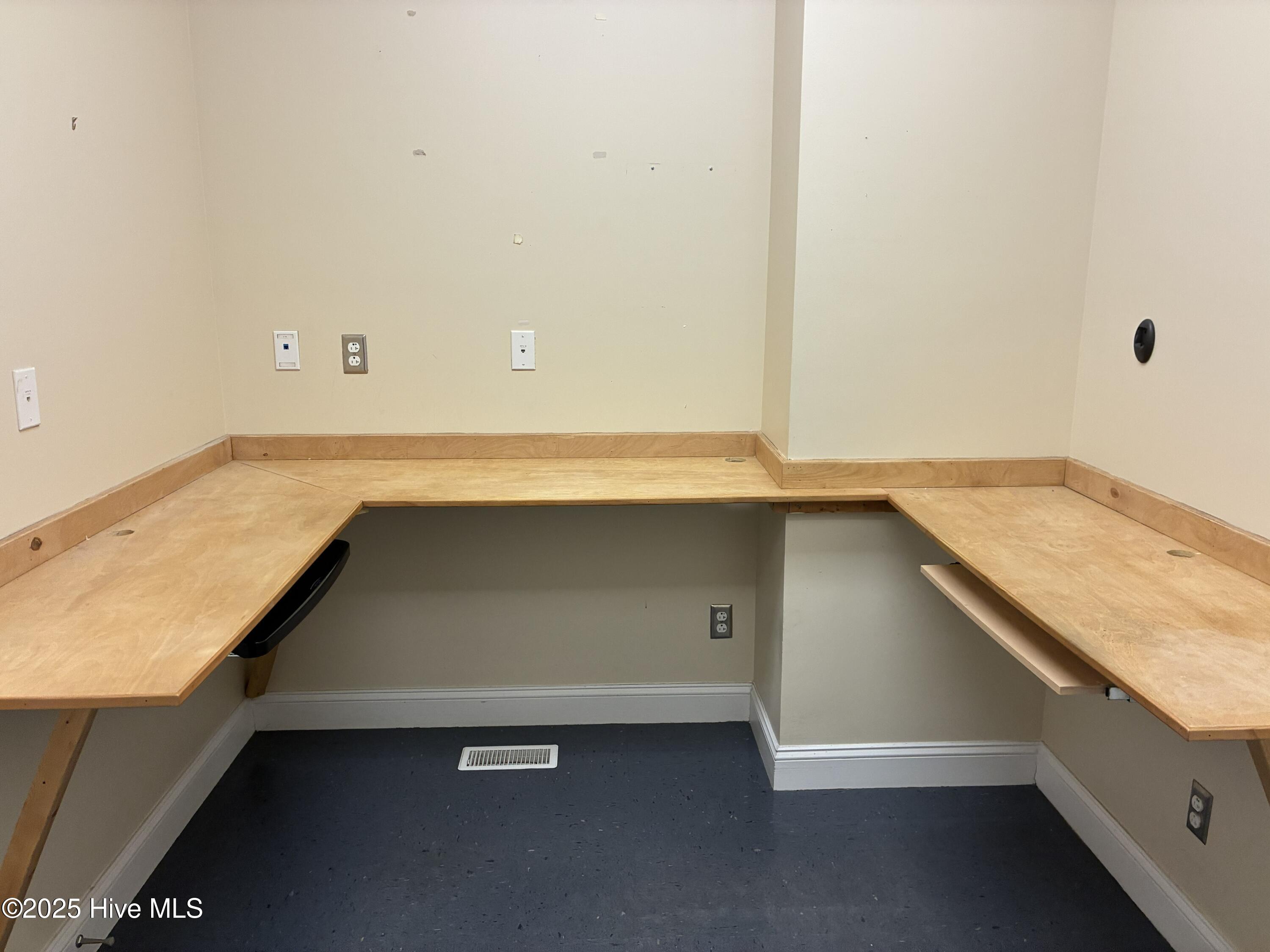 1177 N Road Street, Elizabeth City, NC, 27909