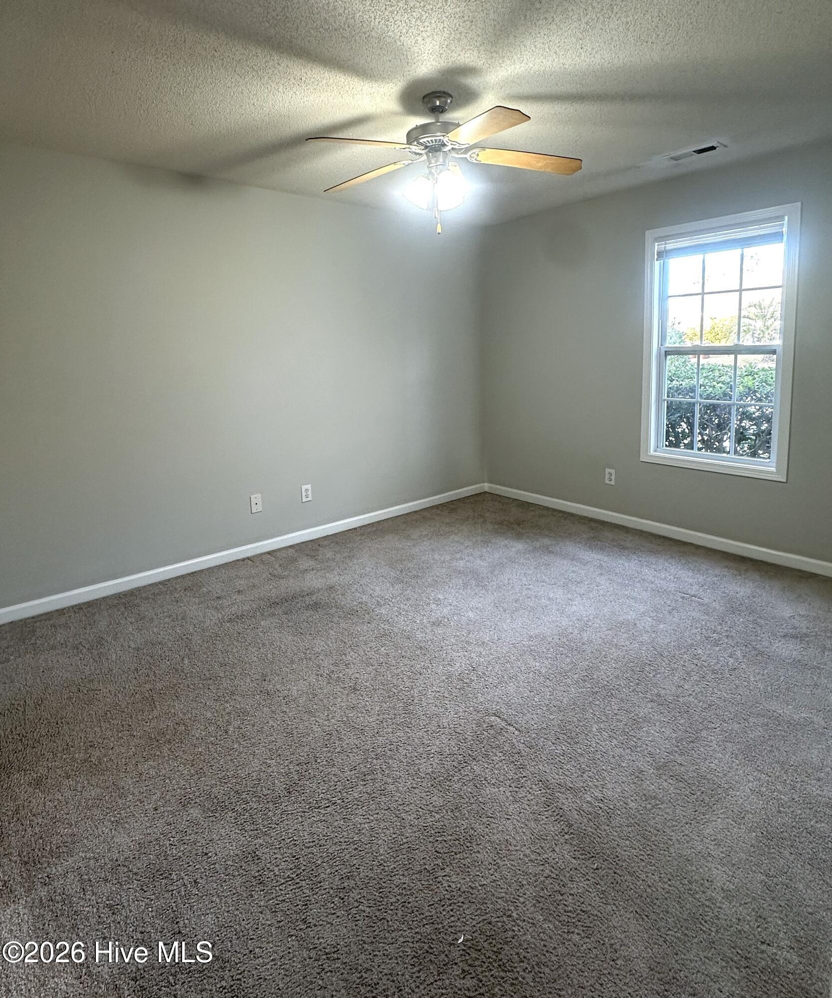 100542489 | Photo 14