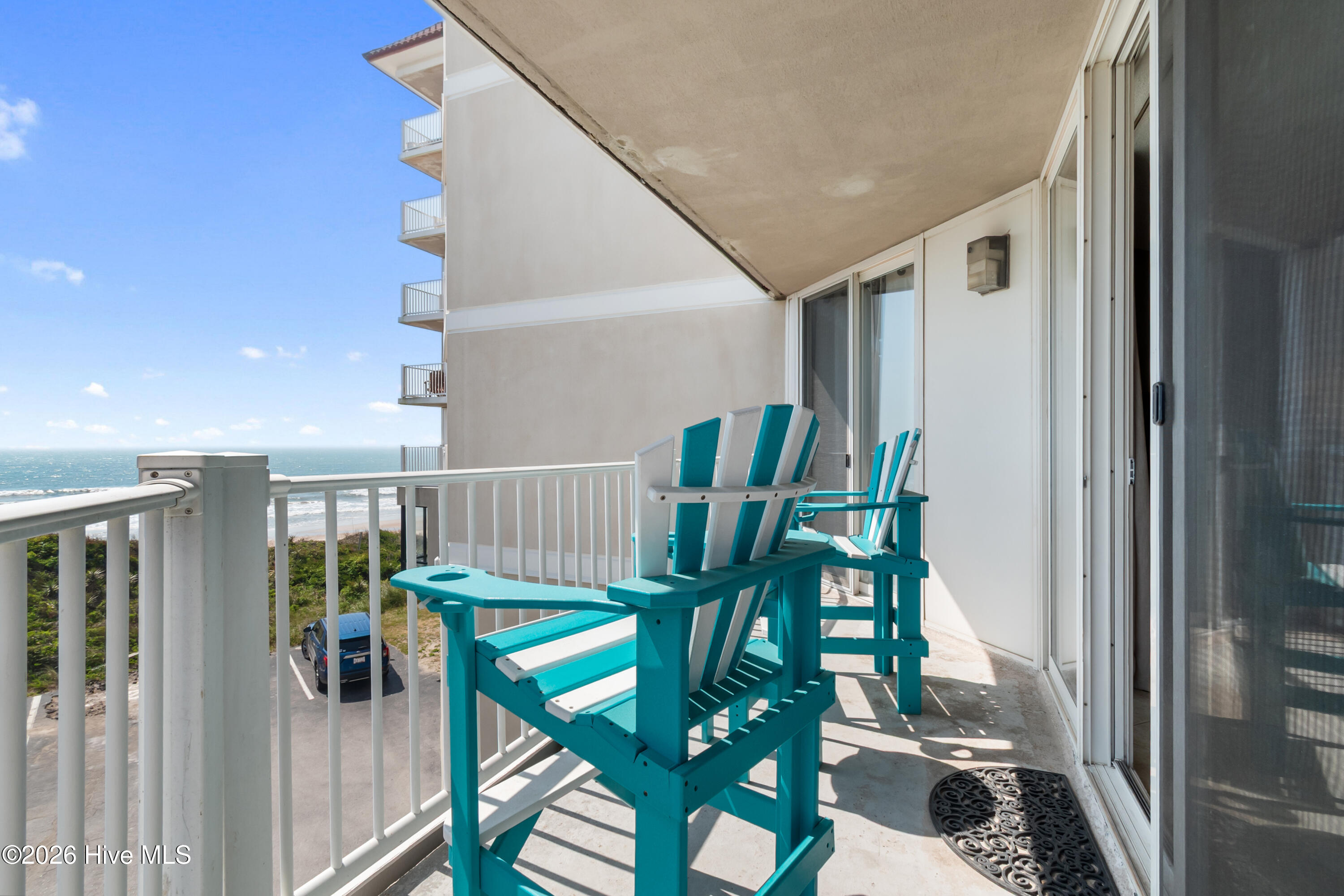 100567551 | Photo 13