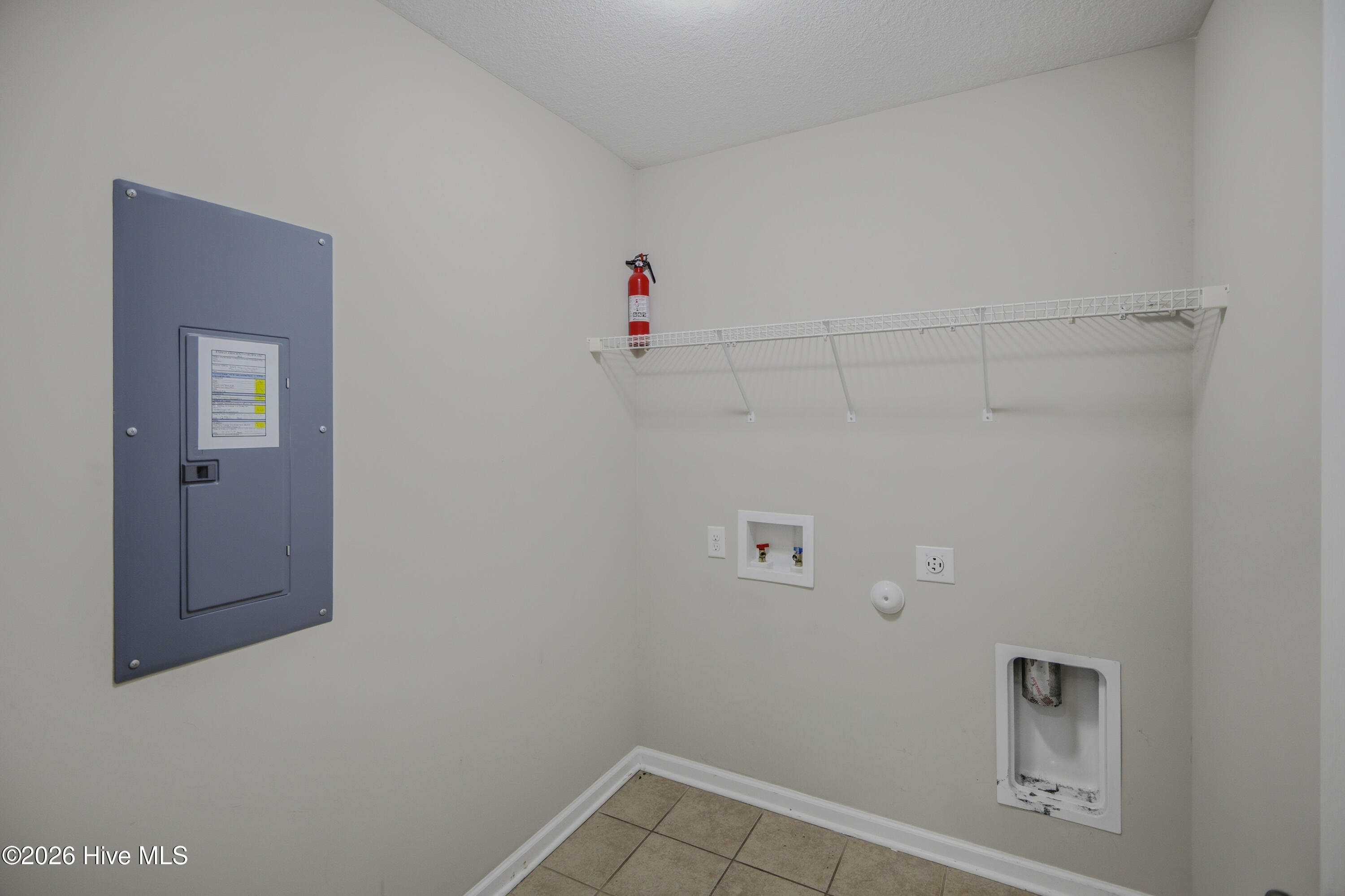 100568409 | Photo 10