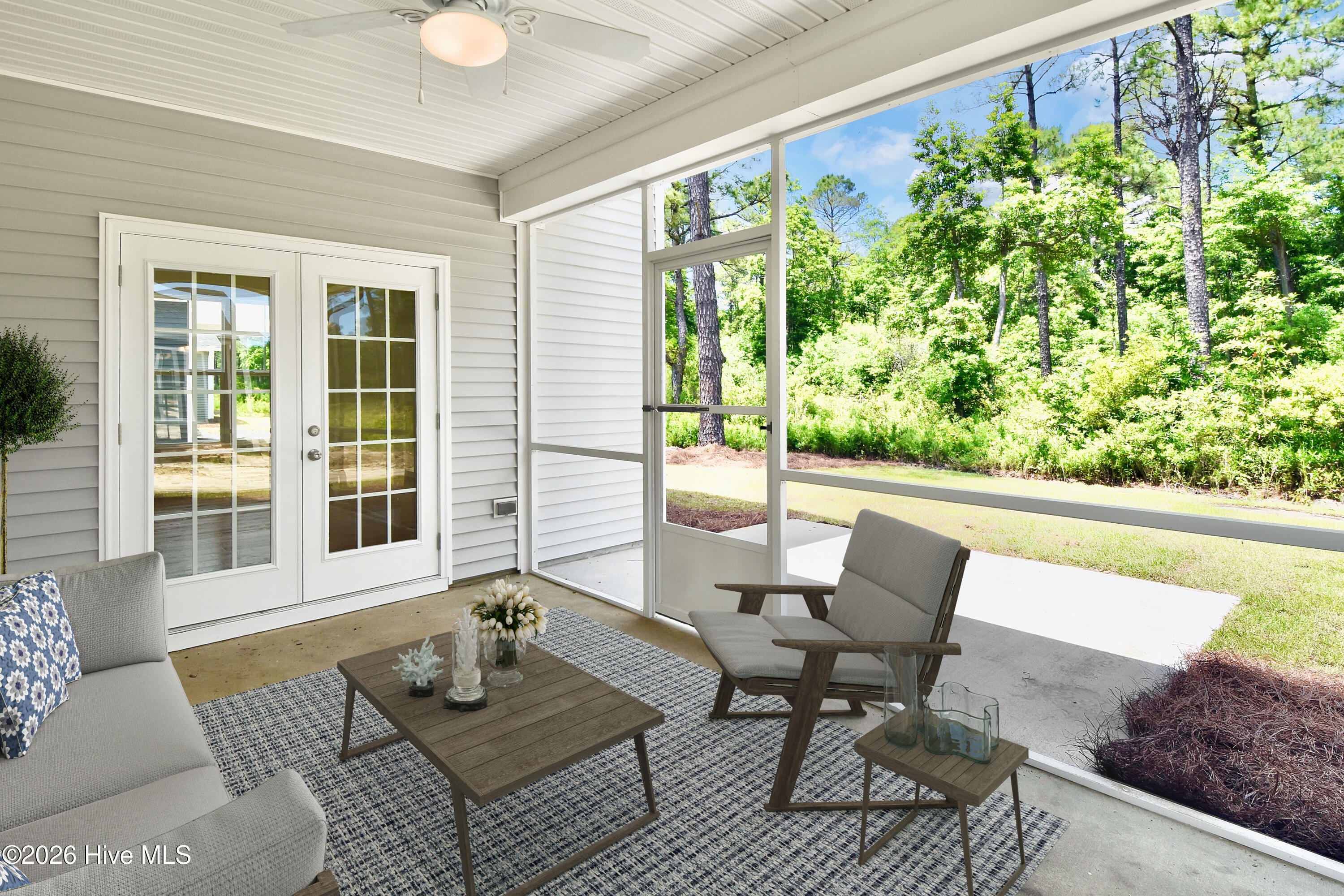 100561265 | Photo 21