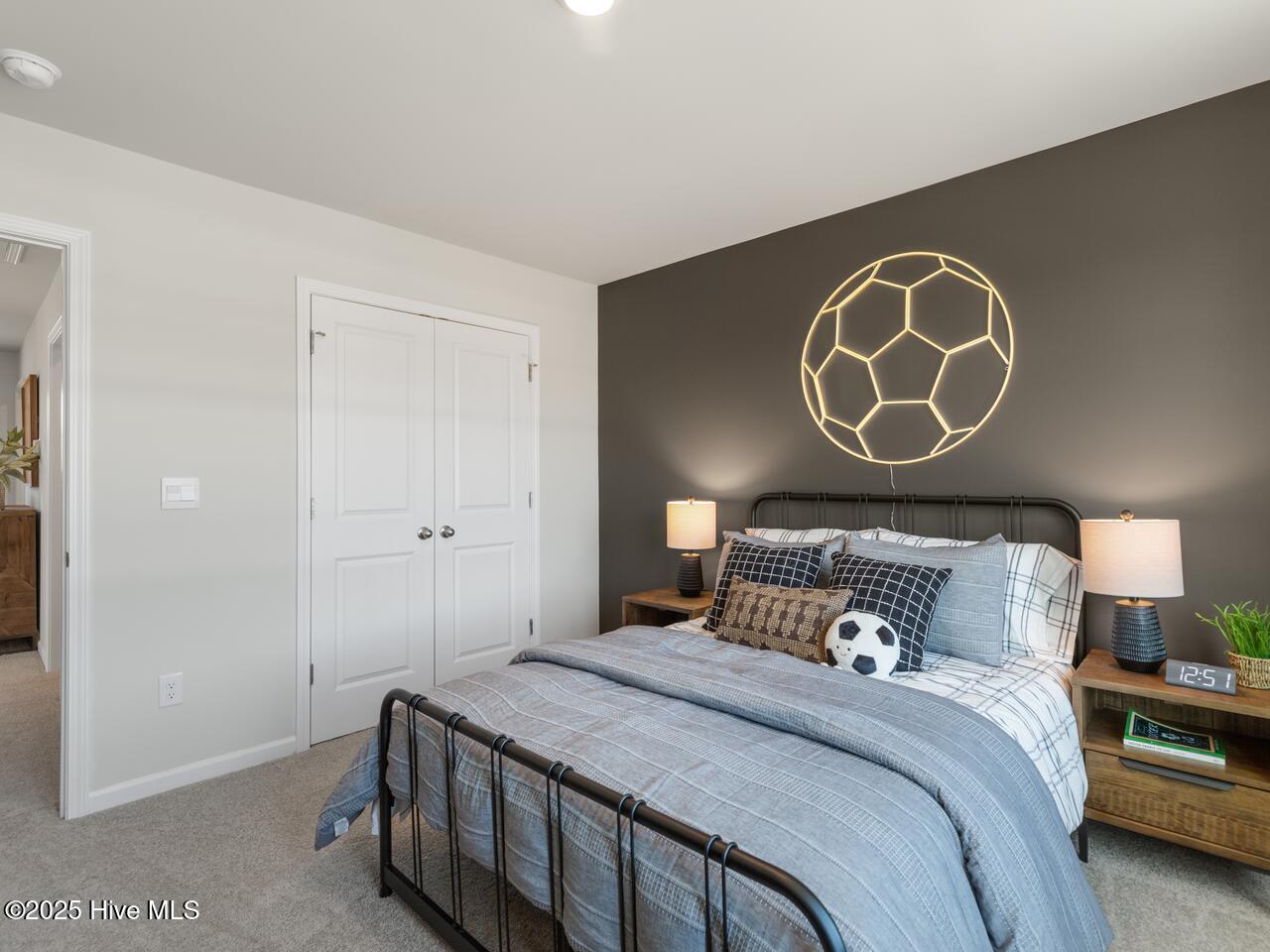 100545331 | Photo 30