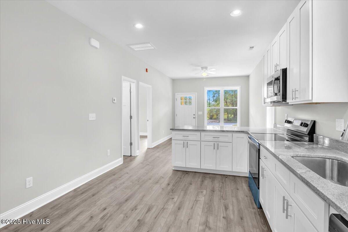 100525467 | Photo 12