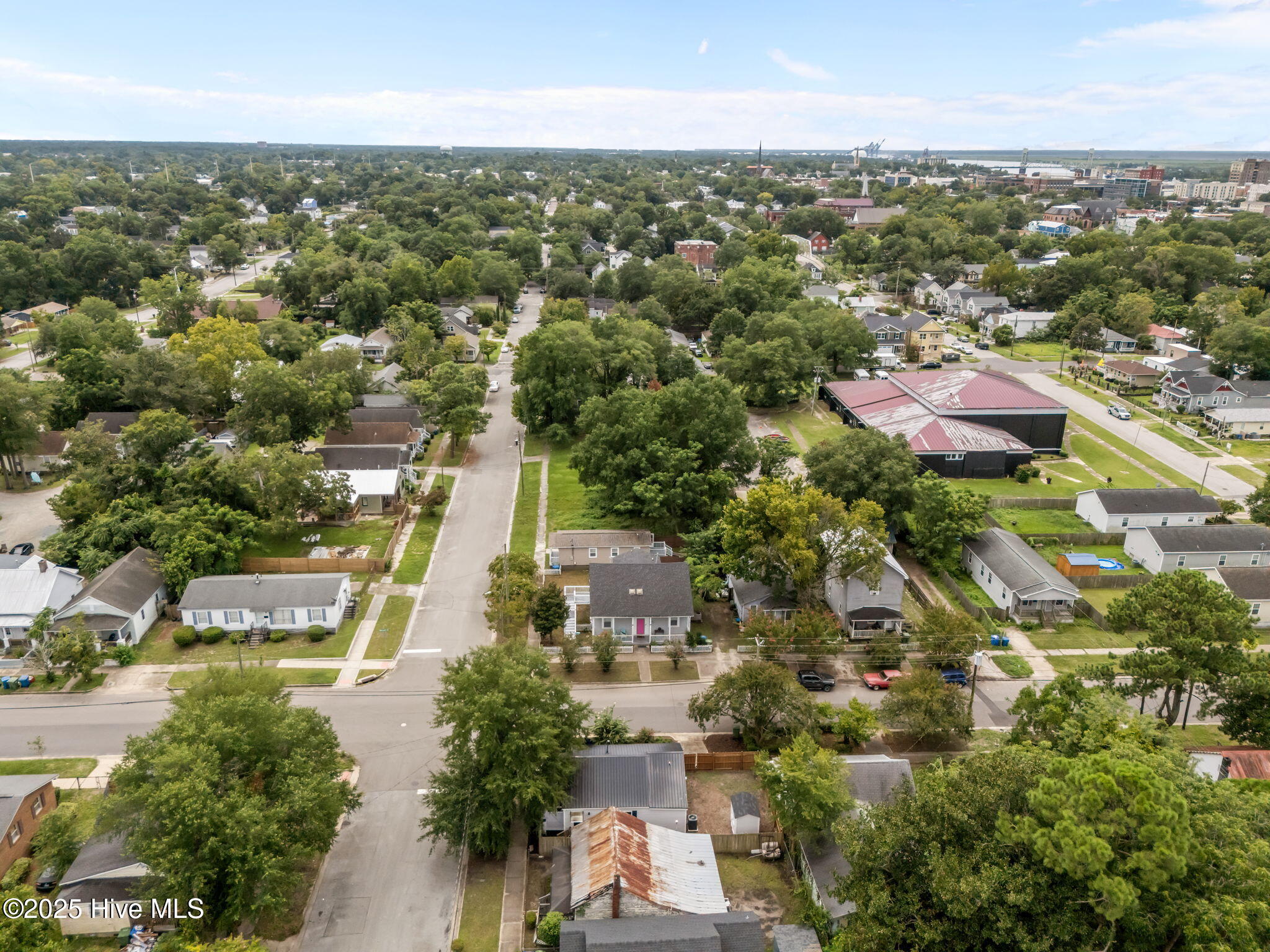 100525680 | Photo 42