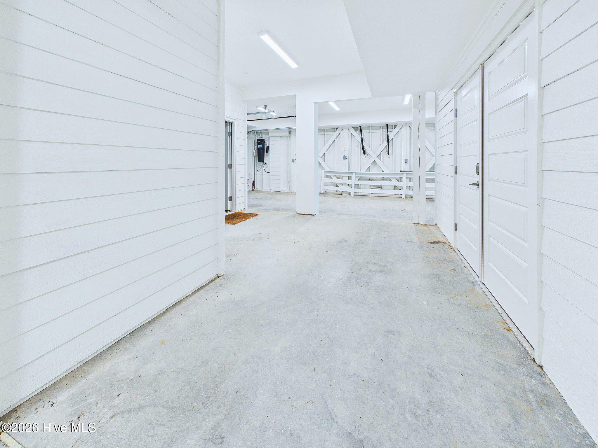 100508302 | Photo 66