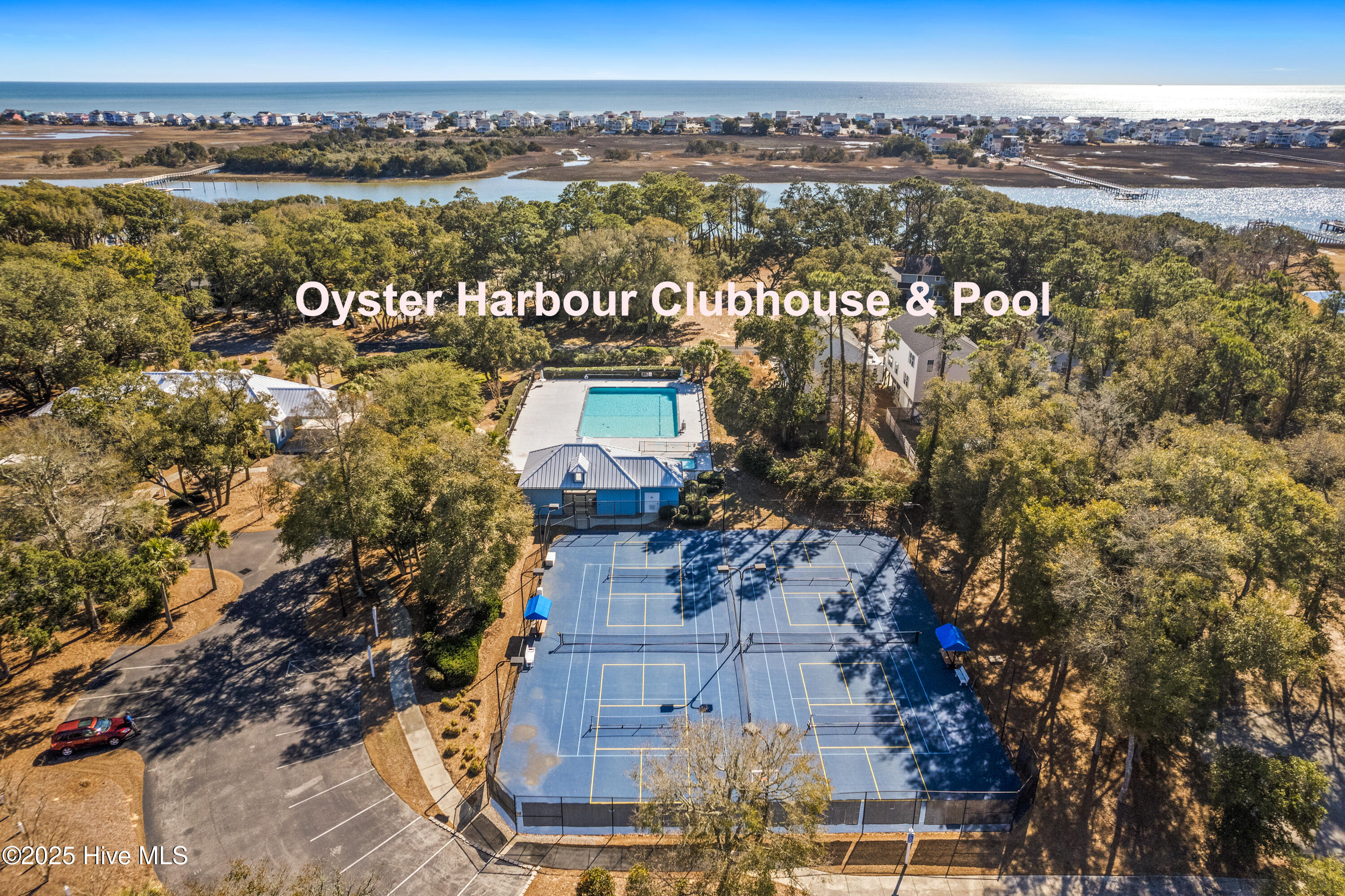 100543338 | Photo 35