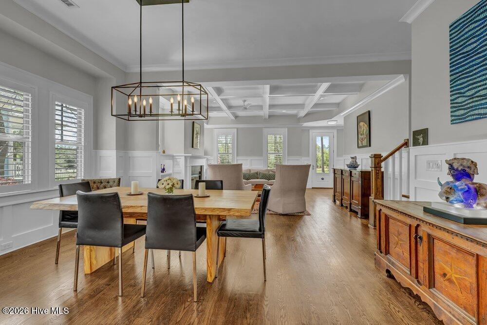 100561379 | Photo 12