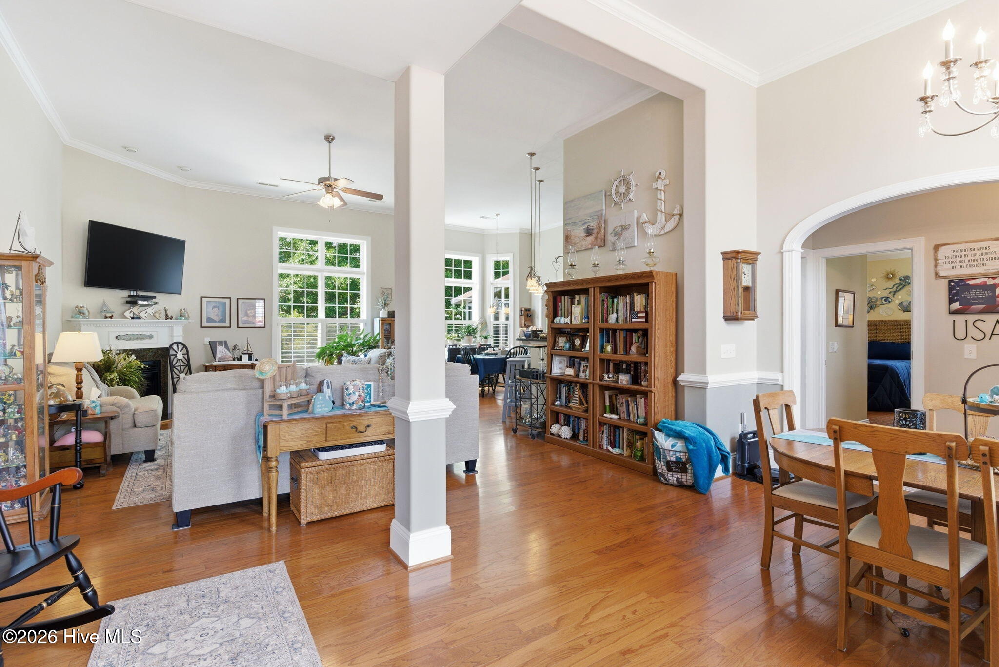 100569602 | Photo 17