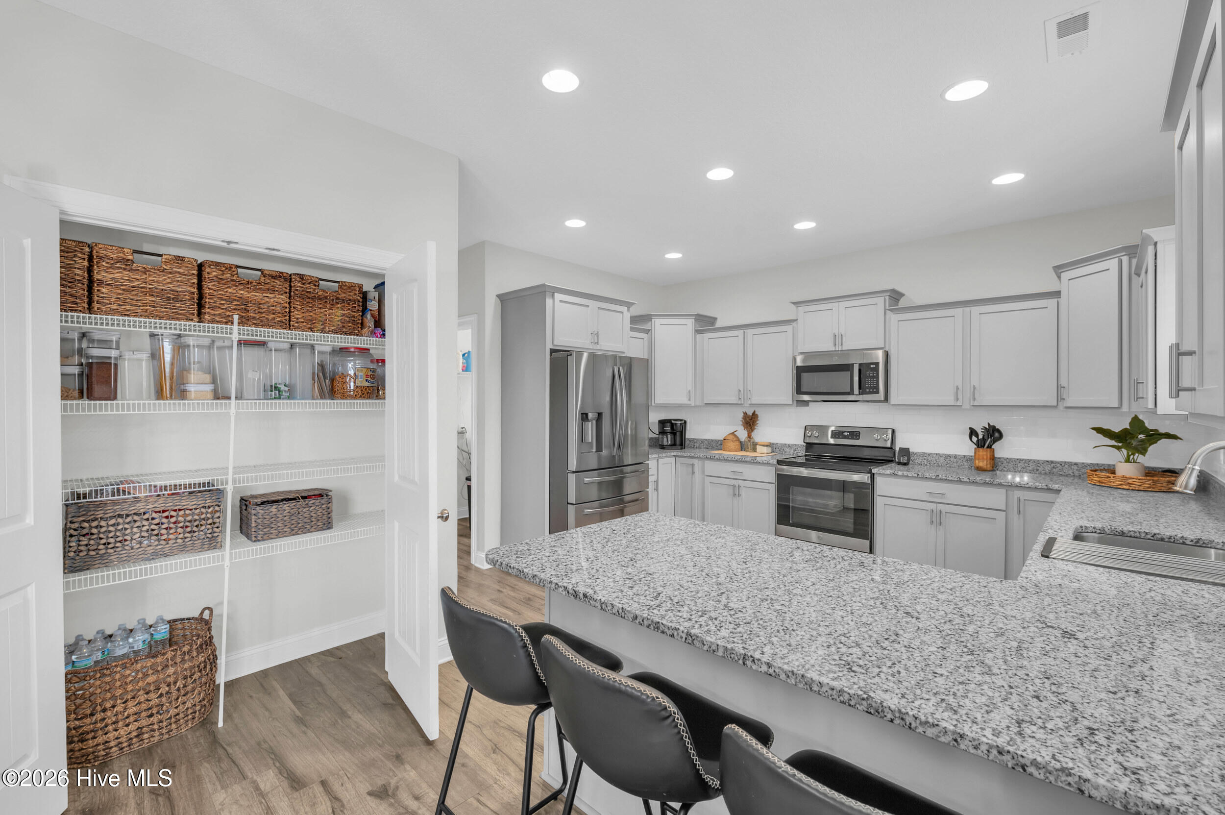 100547257 | Photo 19