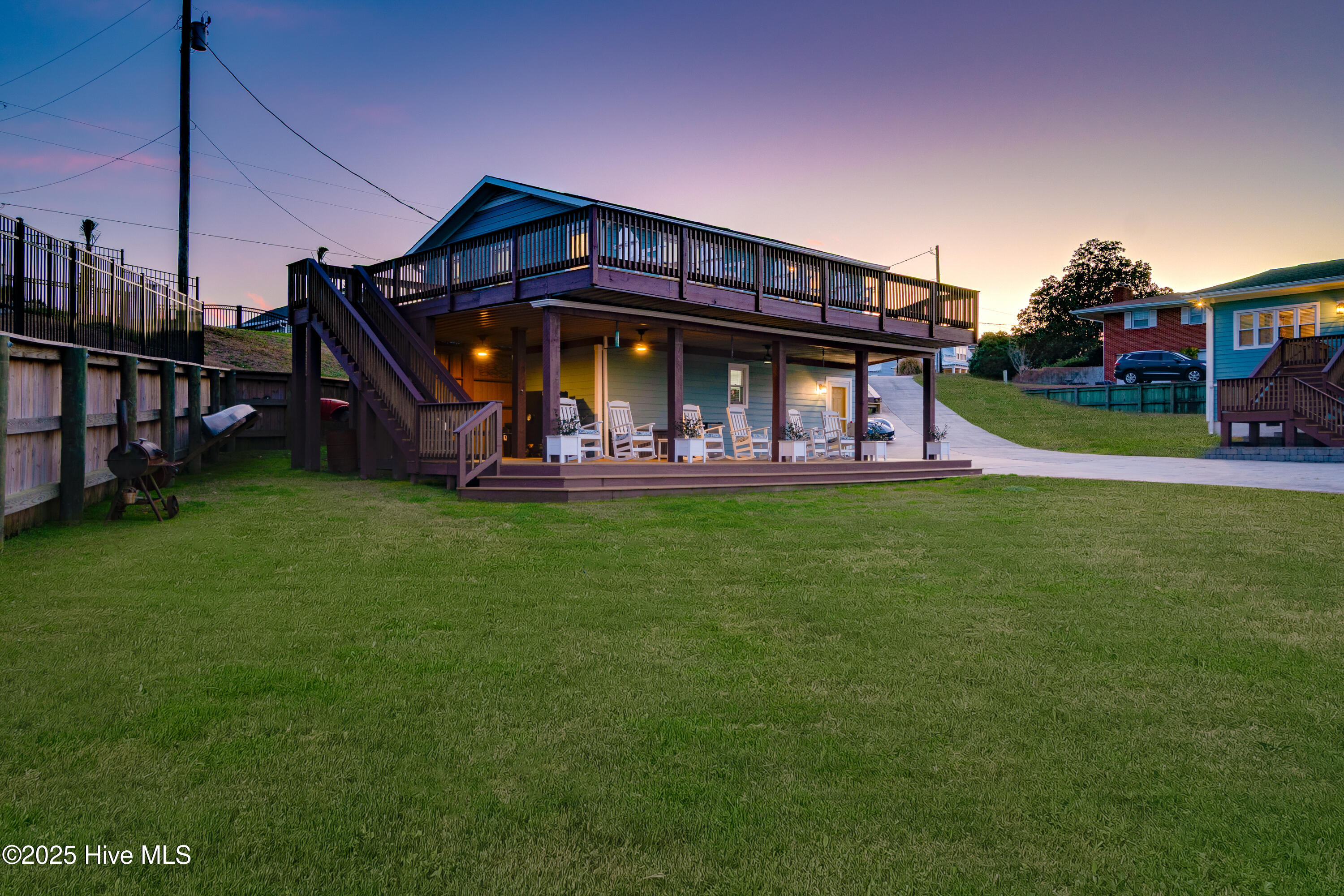 100491390 | Photo 47