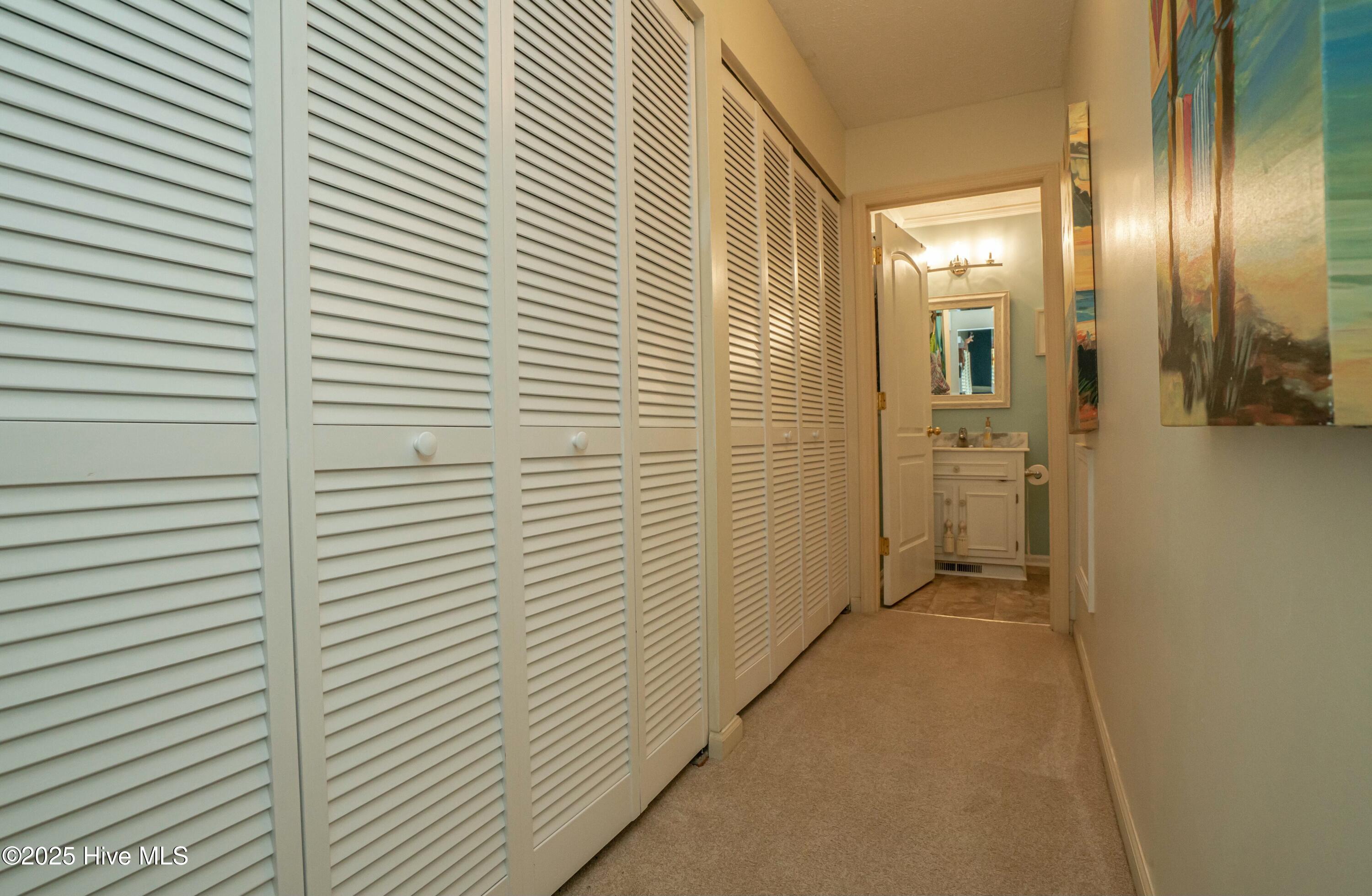 100502250 | Photo 36