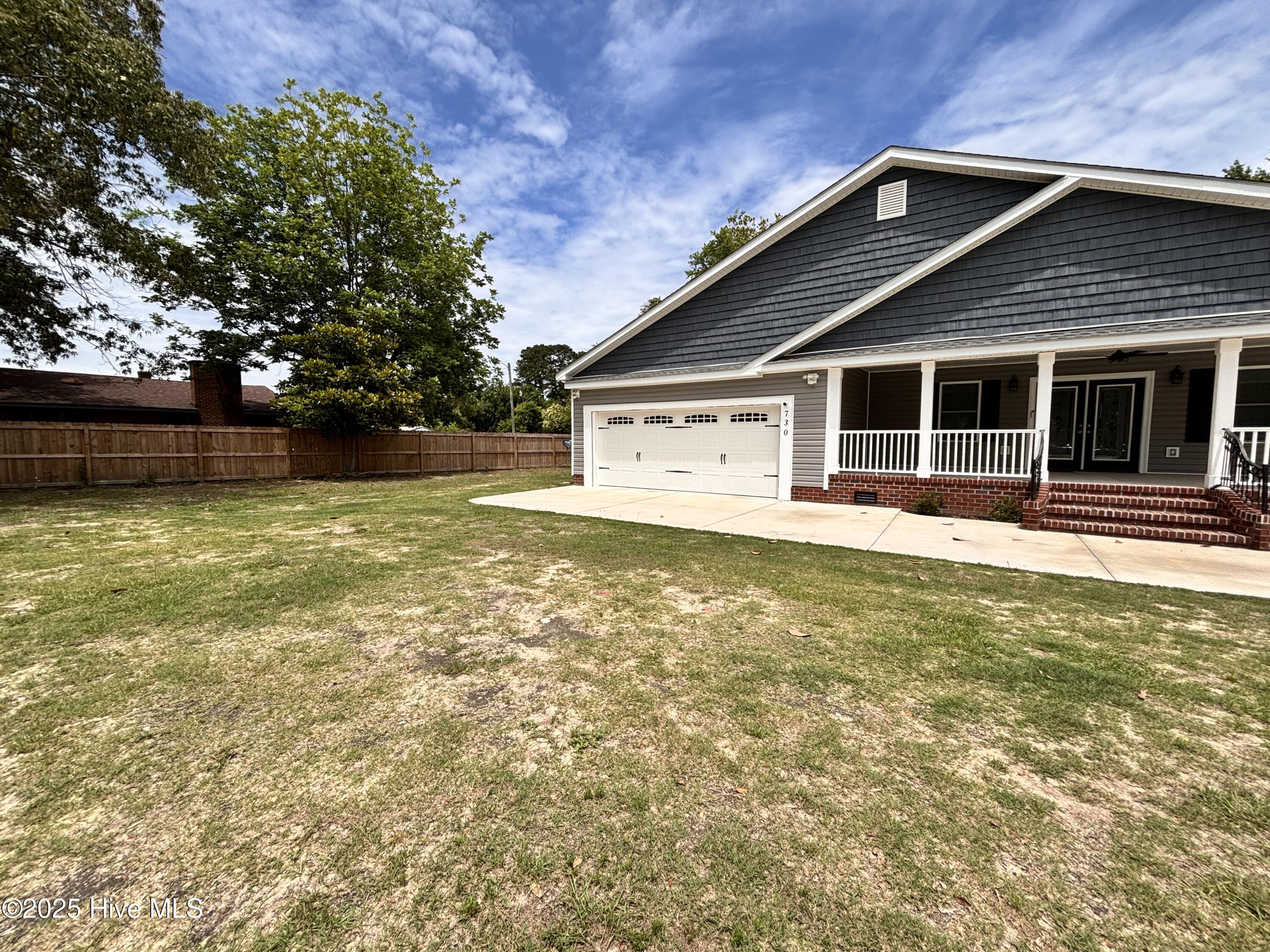 Homes for sale in Clinton, NC | 730 Northwest Blvd, Clinton, NC 28328 | MLS# 100511062