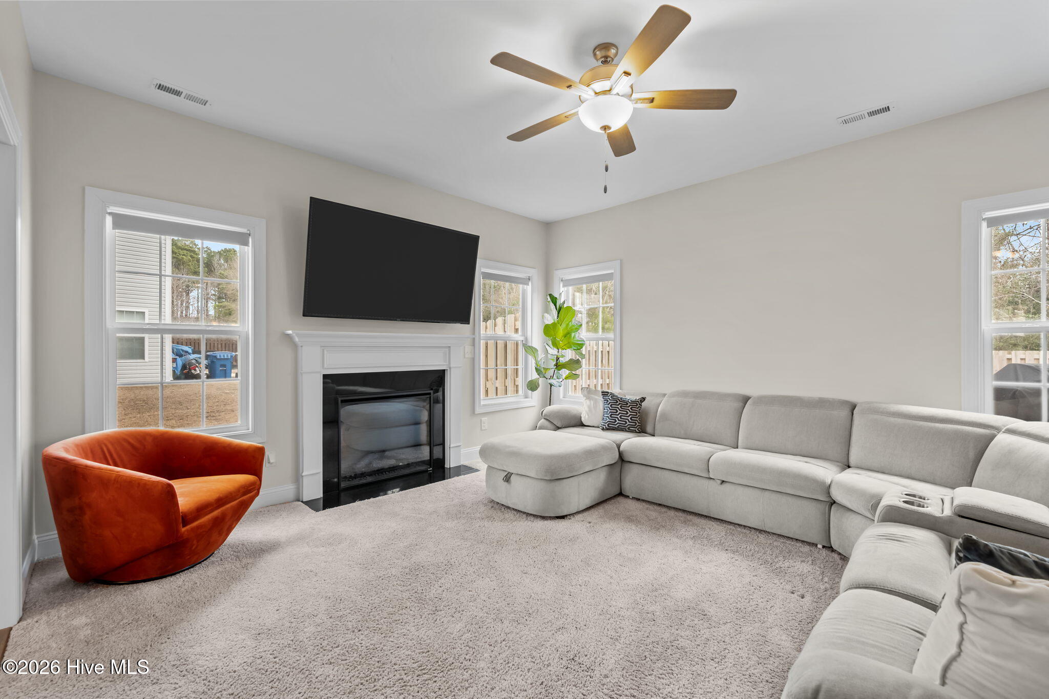 100549197 | Photo 20