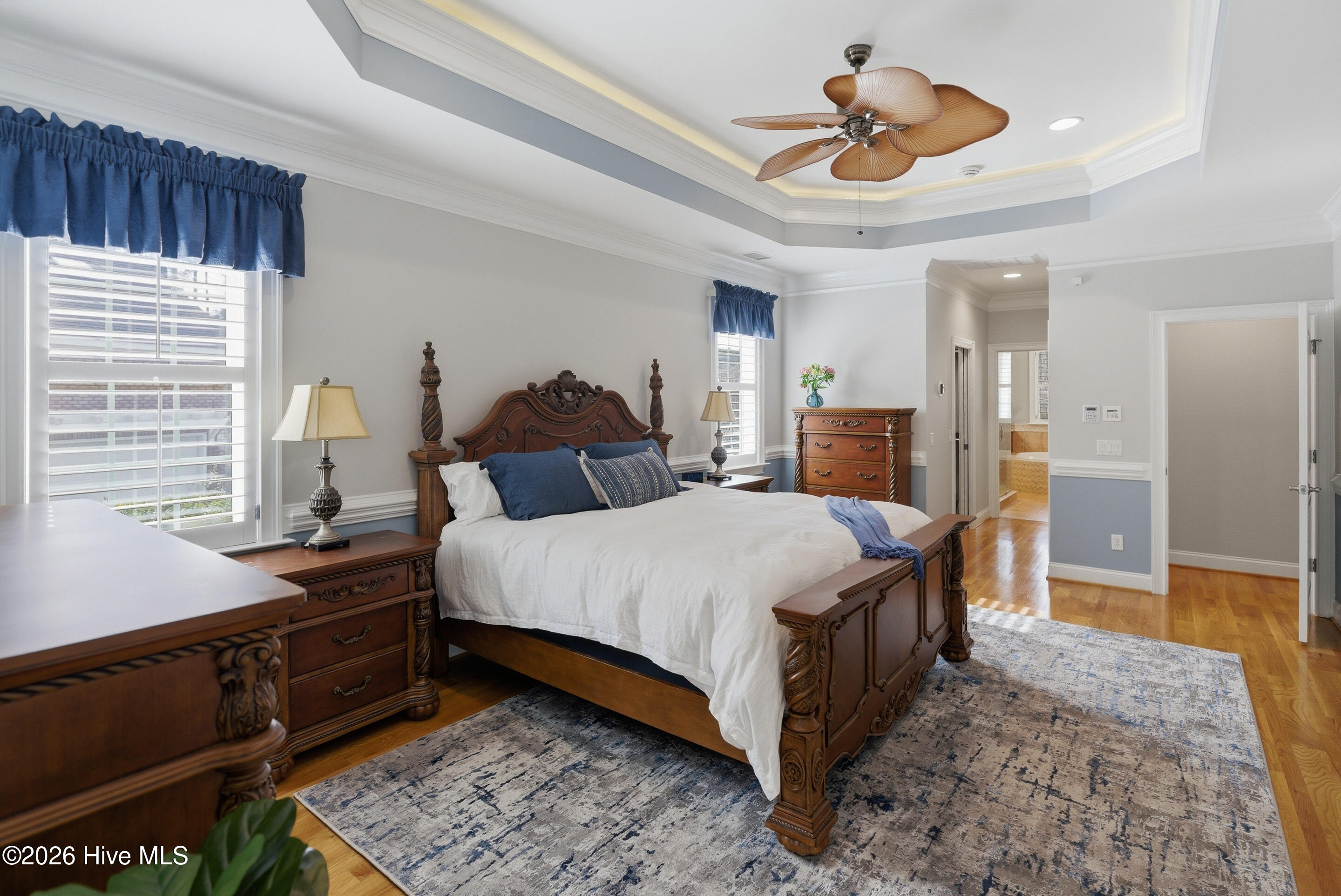 100563976 | Photo 20