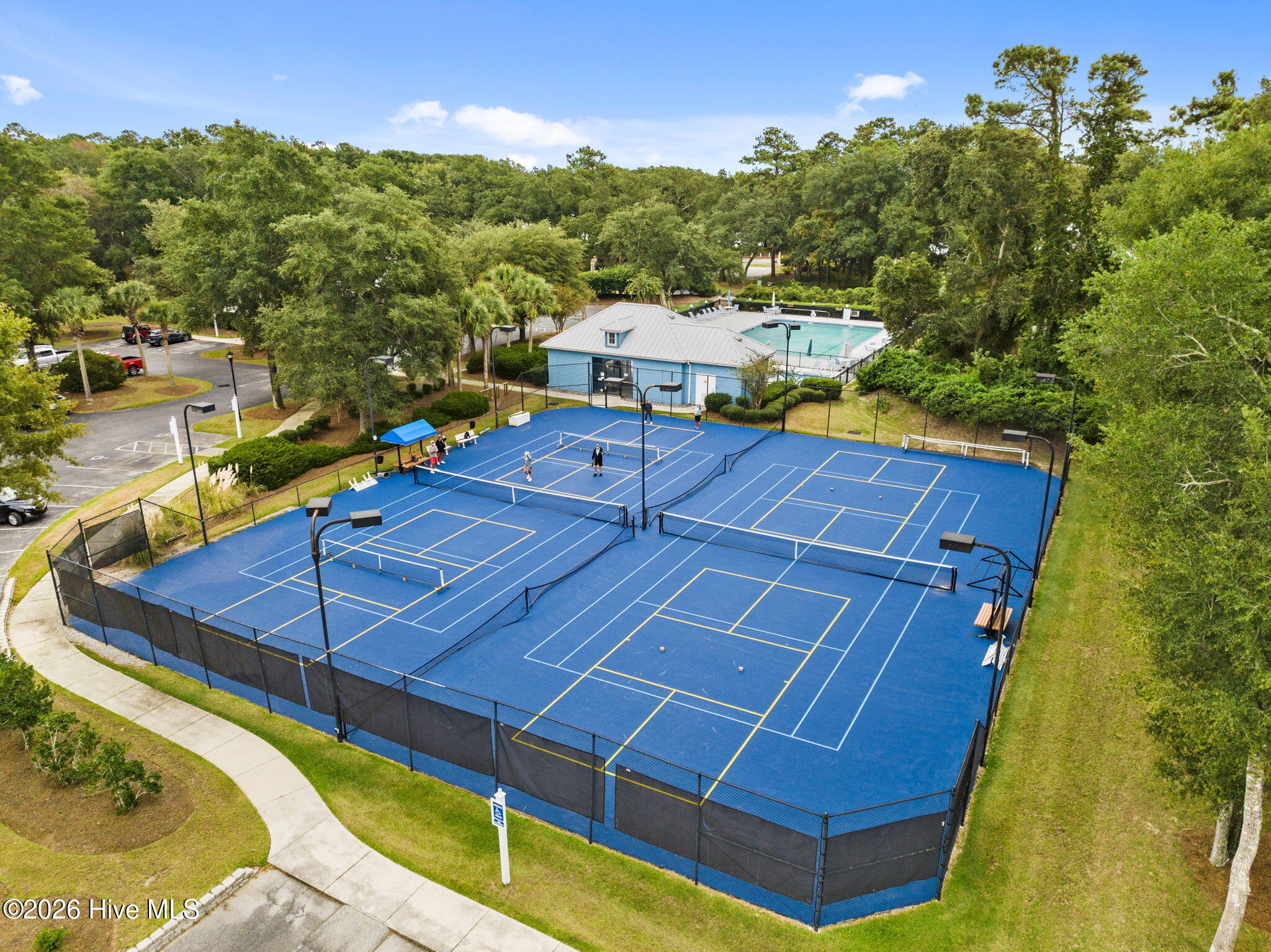 100559098 | Photo 51