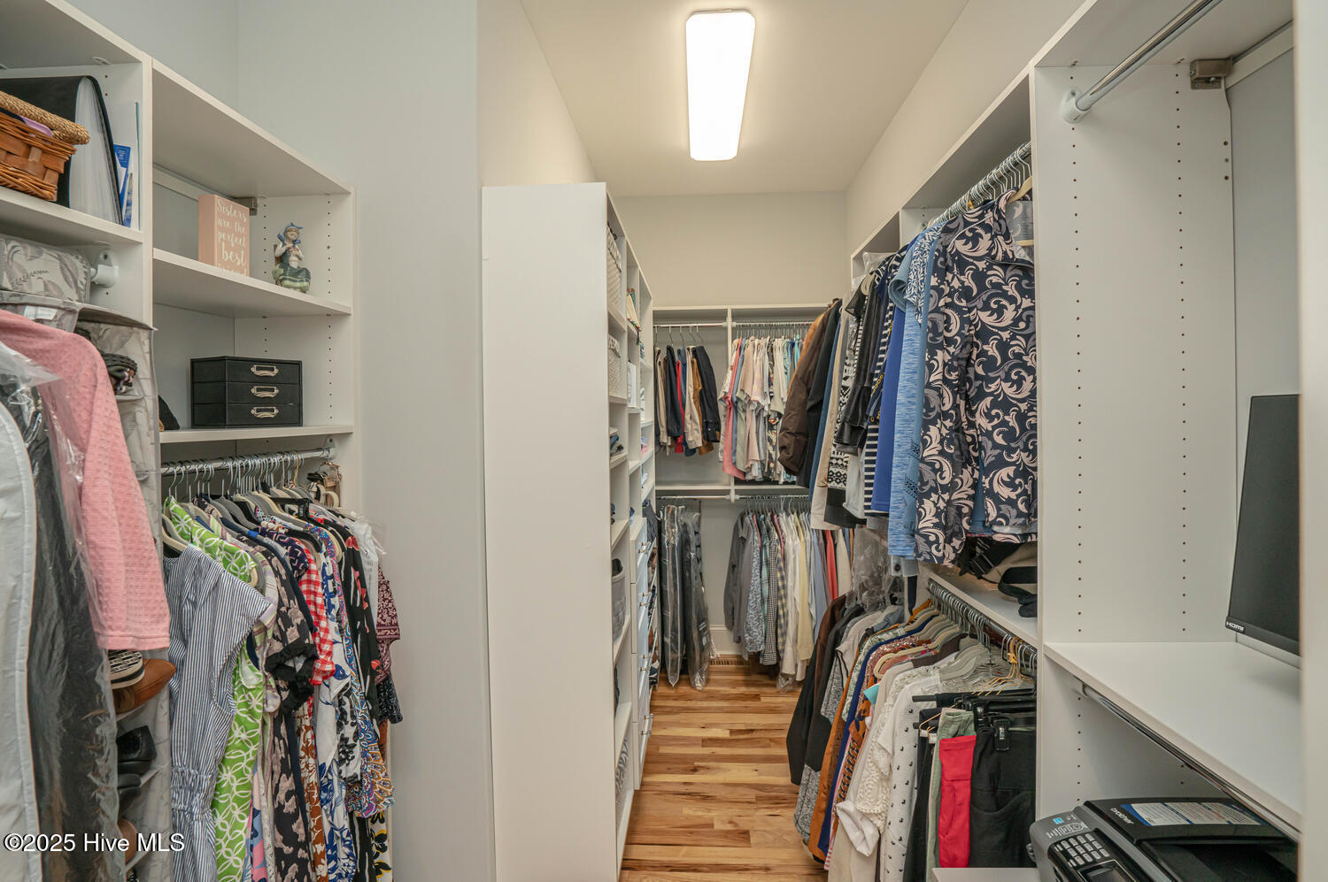 100514685 | Photo 37