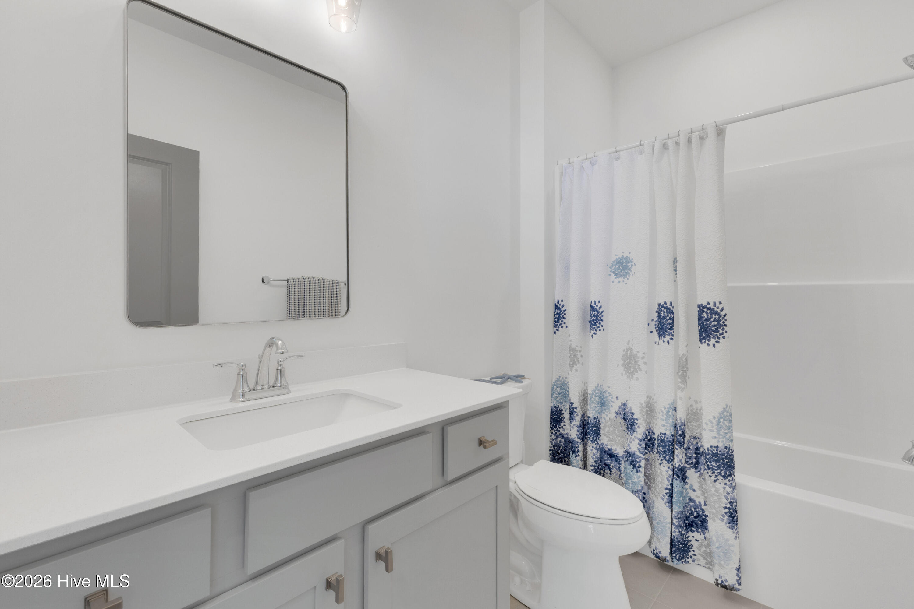 100566807 | Photo 28