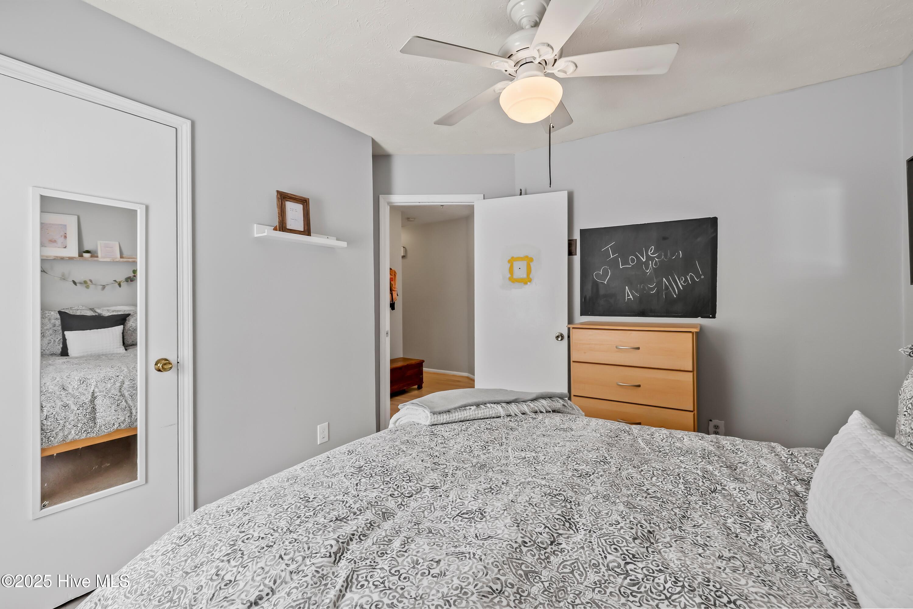 100519287 | Photo 22