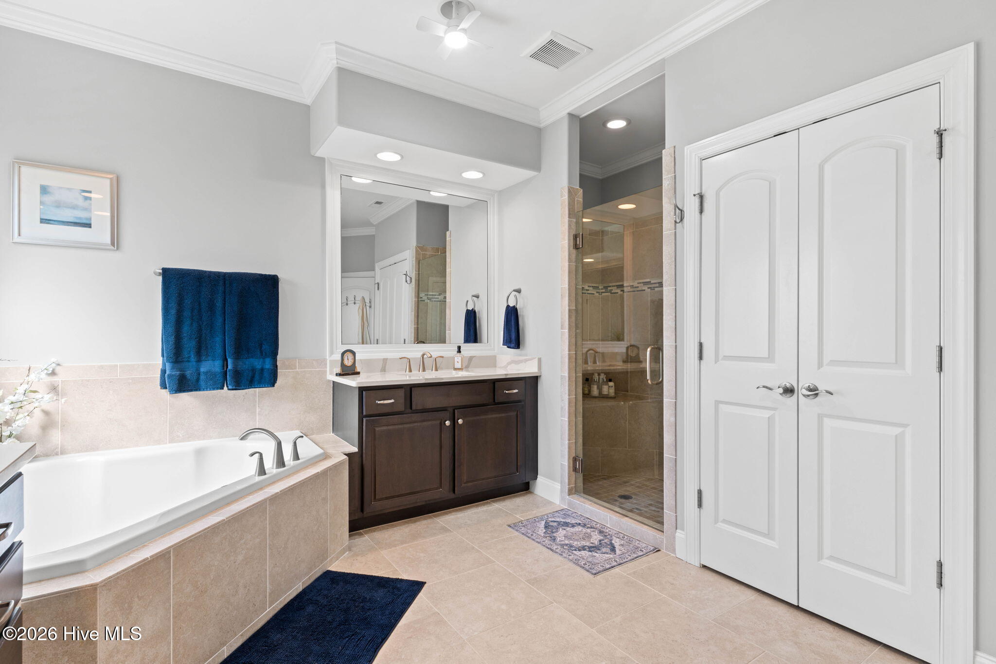 100560981 | Photo 29