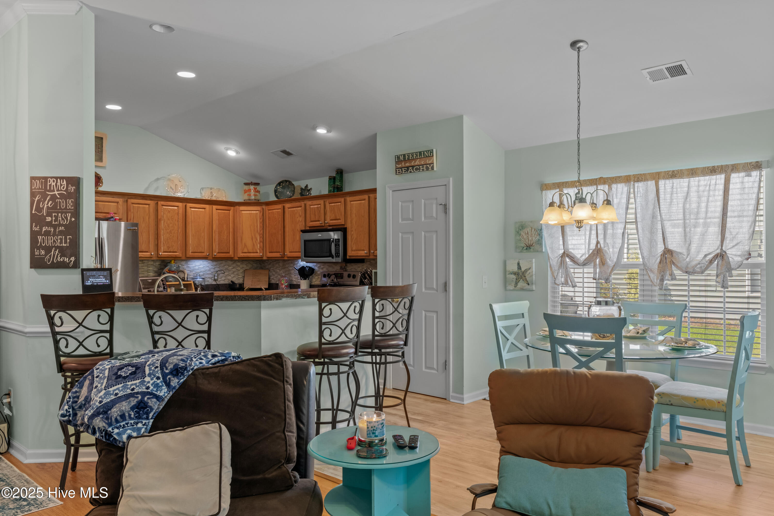 100502471 | Photo 20